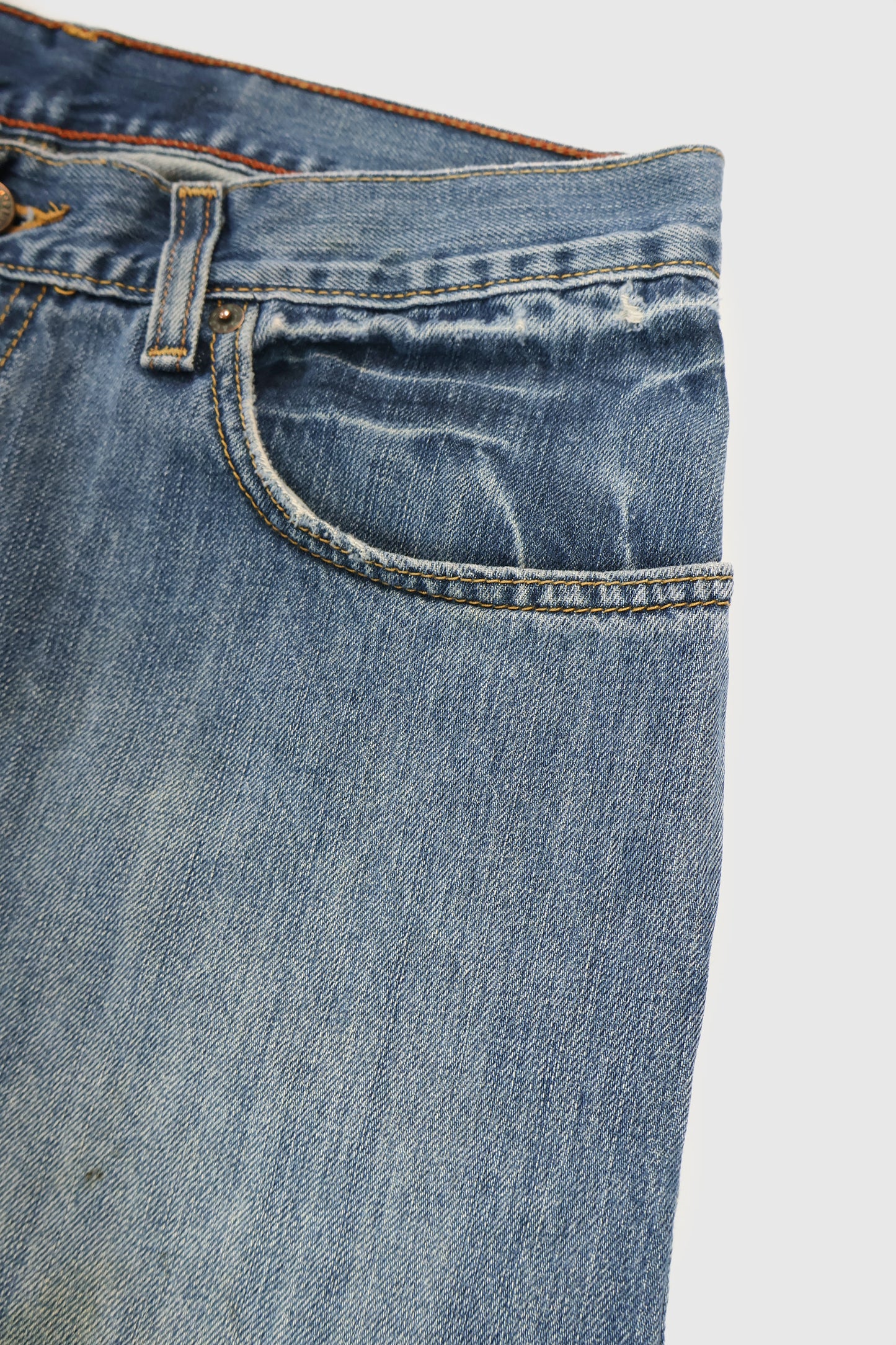 Vintage Levi's 559 Jorts Image 8