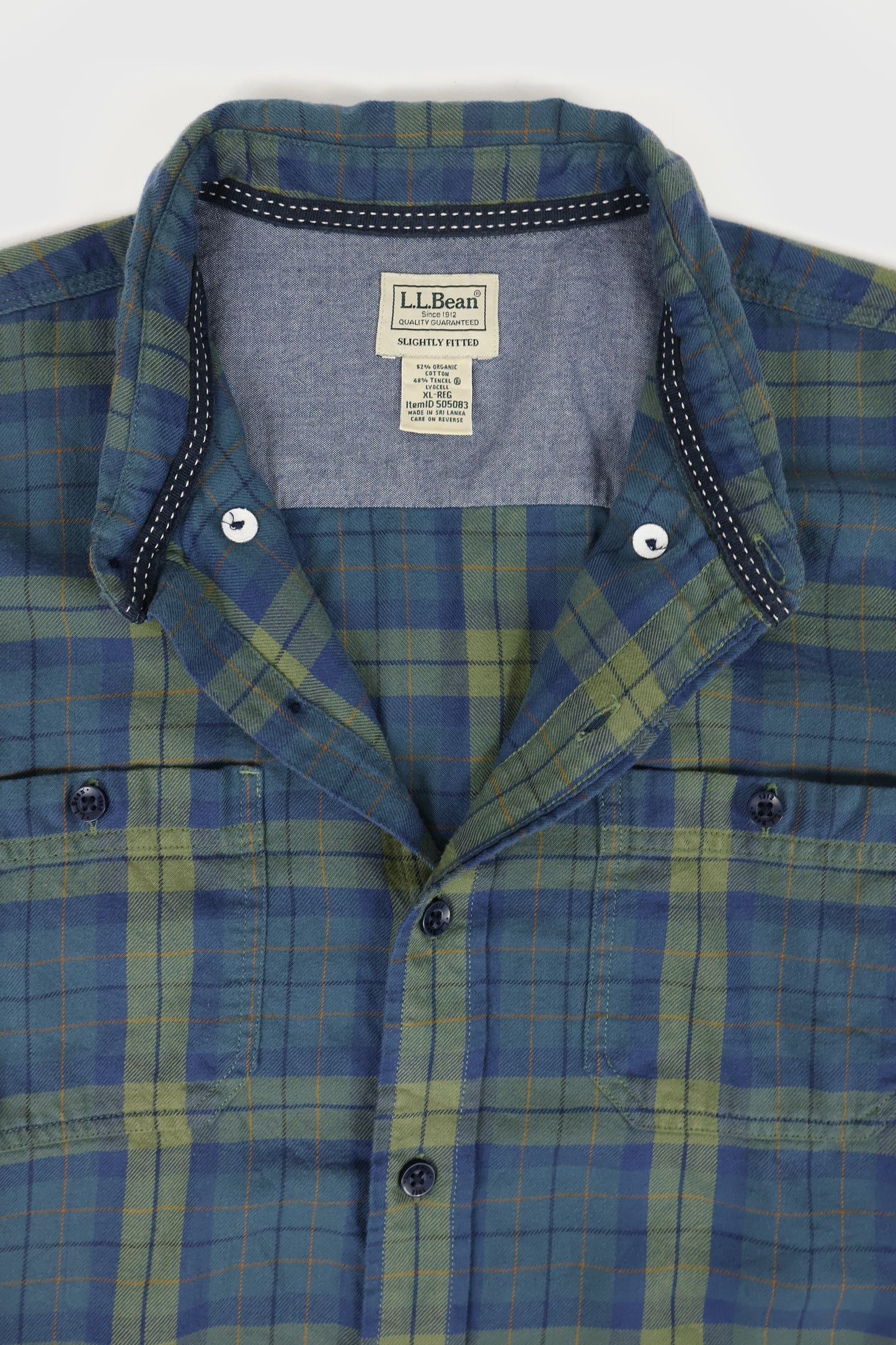 Vintage L.L. Bean Lightweight Button-Down Shirt Image 2