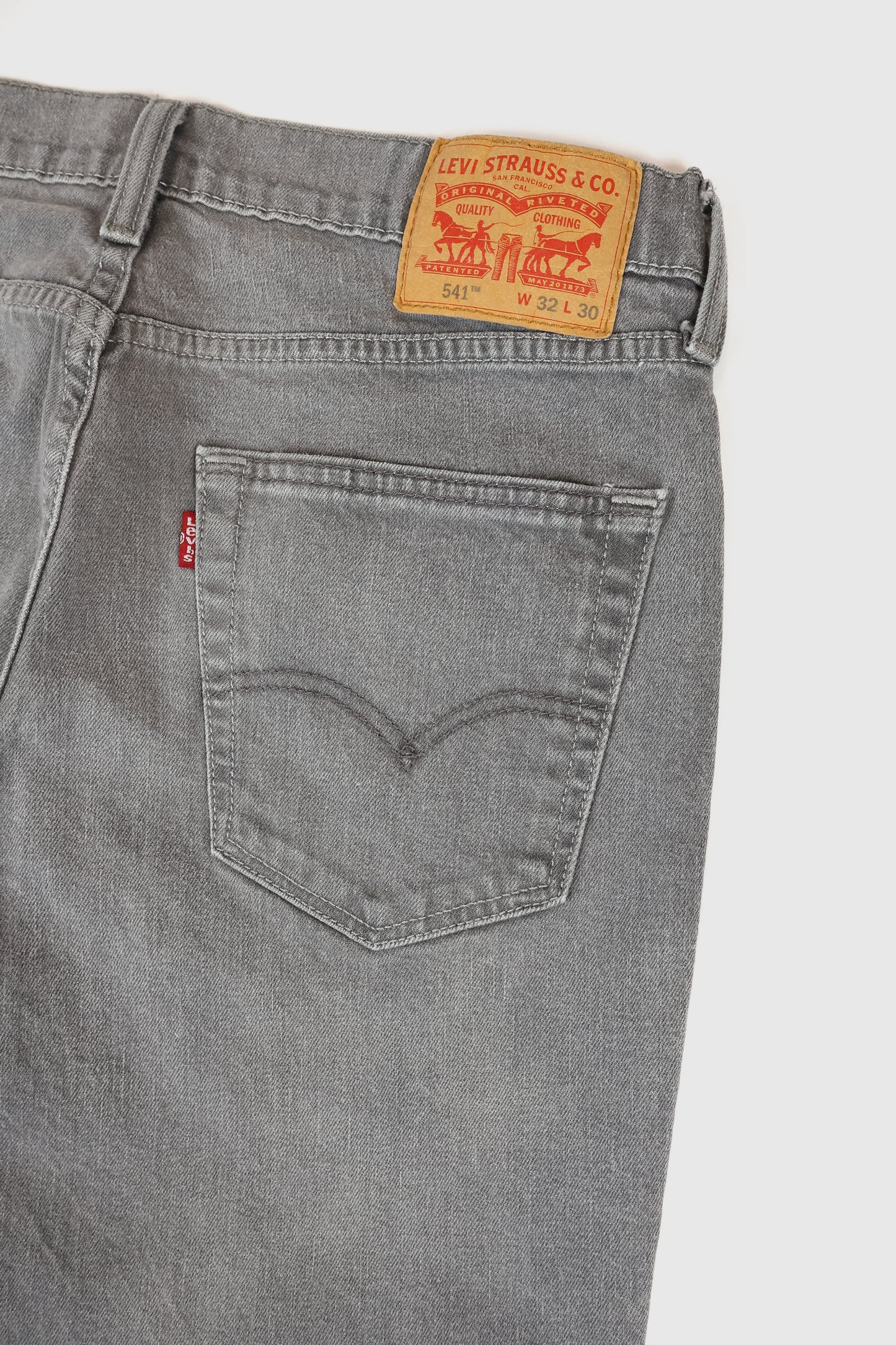 Vintage Levi's 541 Jeans Image 3