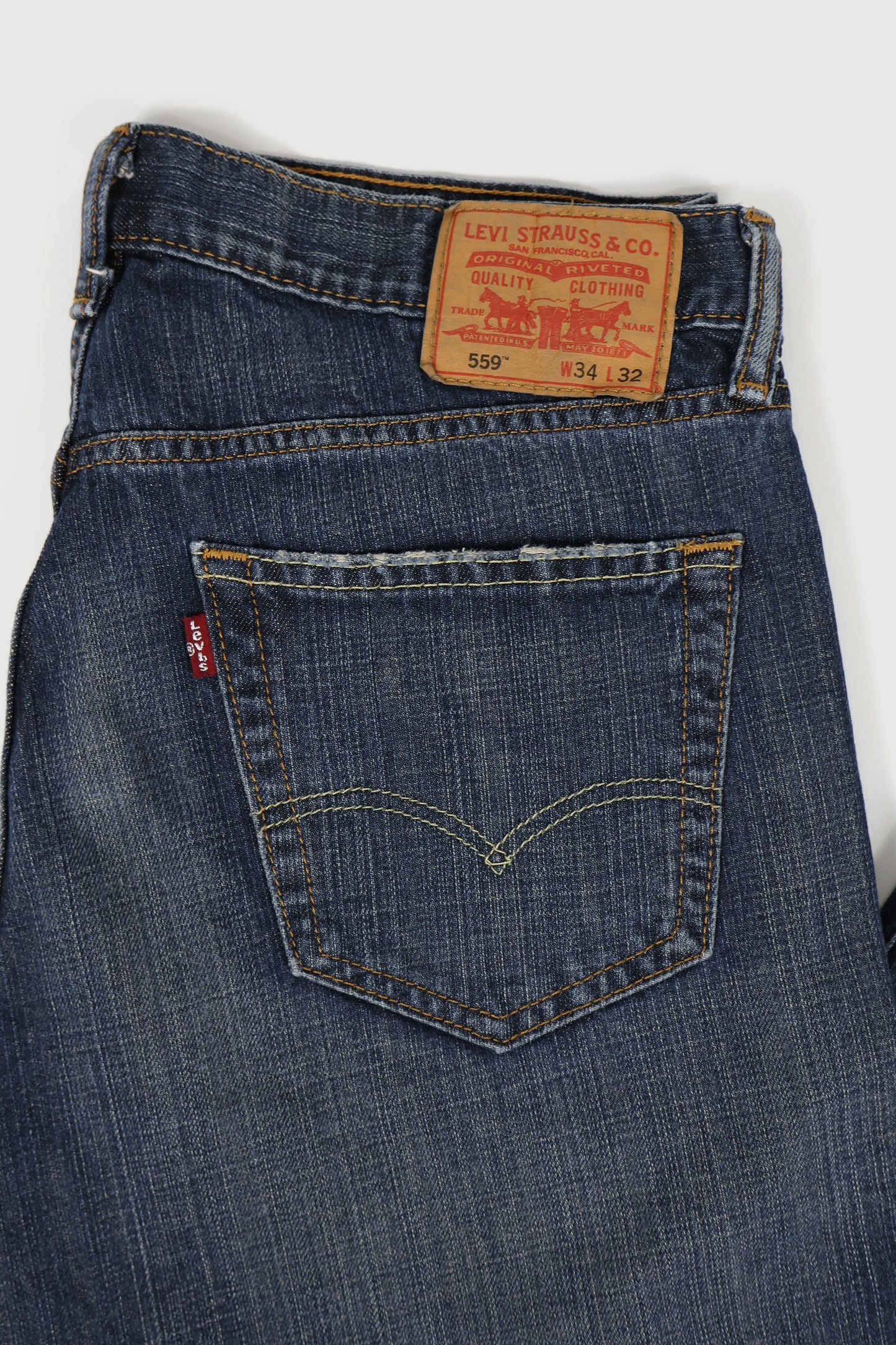 Vintage Levi's 559 Relaxed Fit Jeans