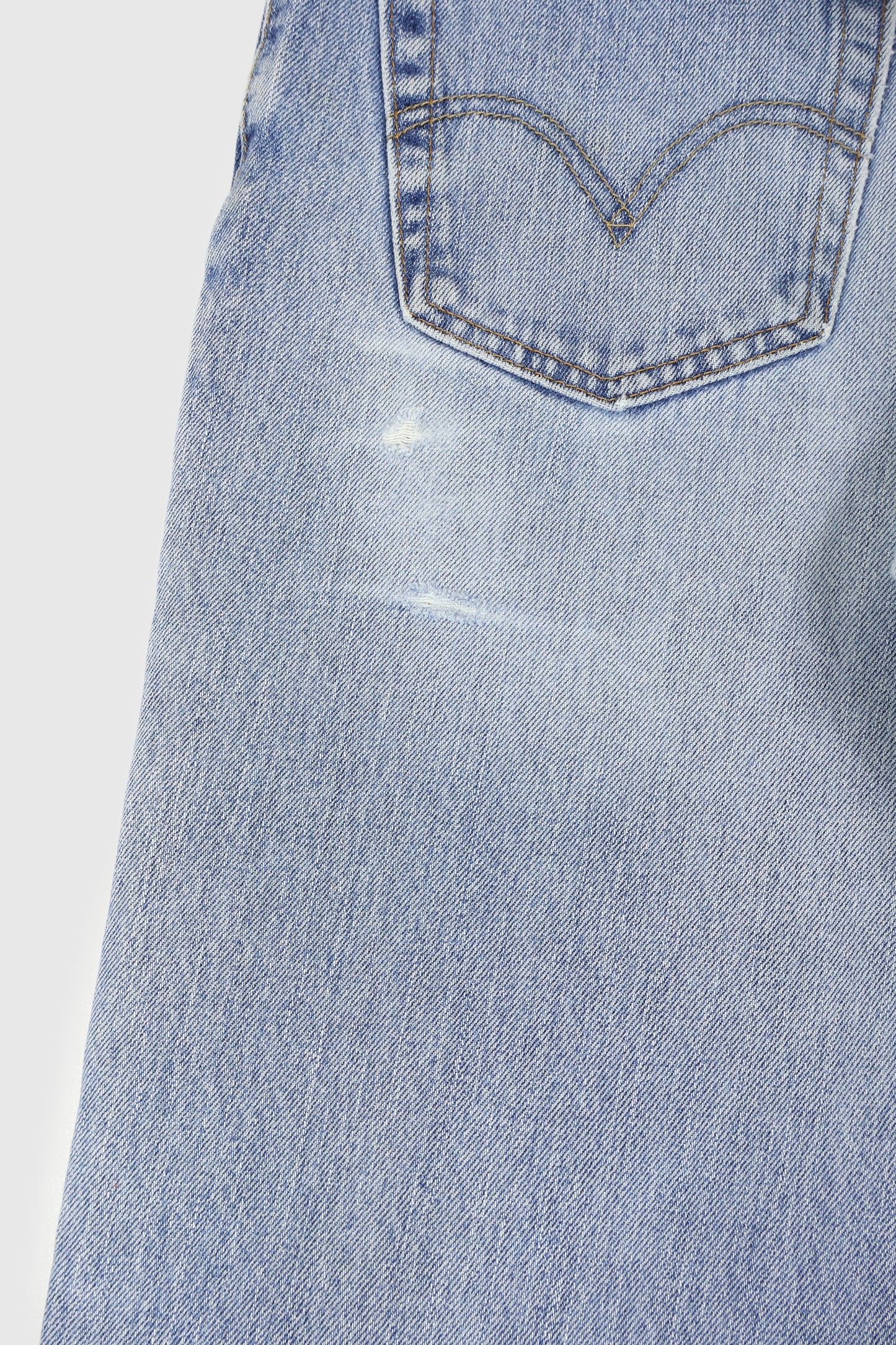 Vintage Faded Levi's Relaxed Fit Jeans Image 4