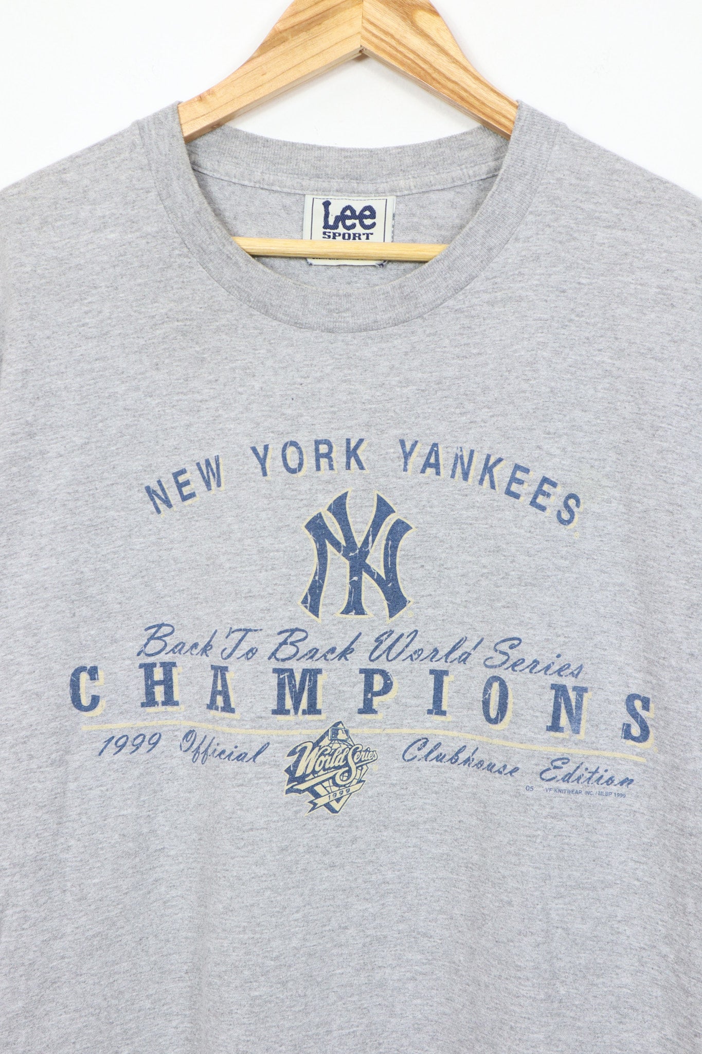 Vintage 1999 New York Yankees Back to Back World Series Champions Tee