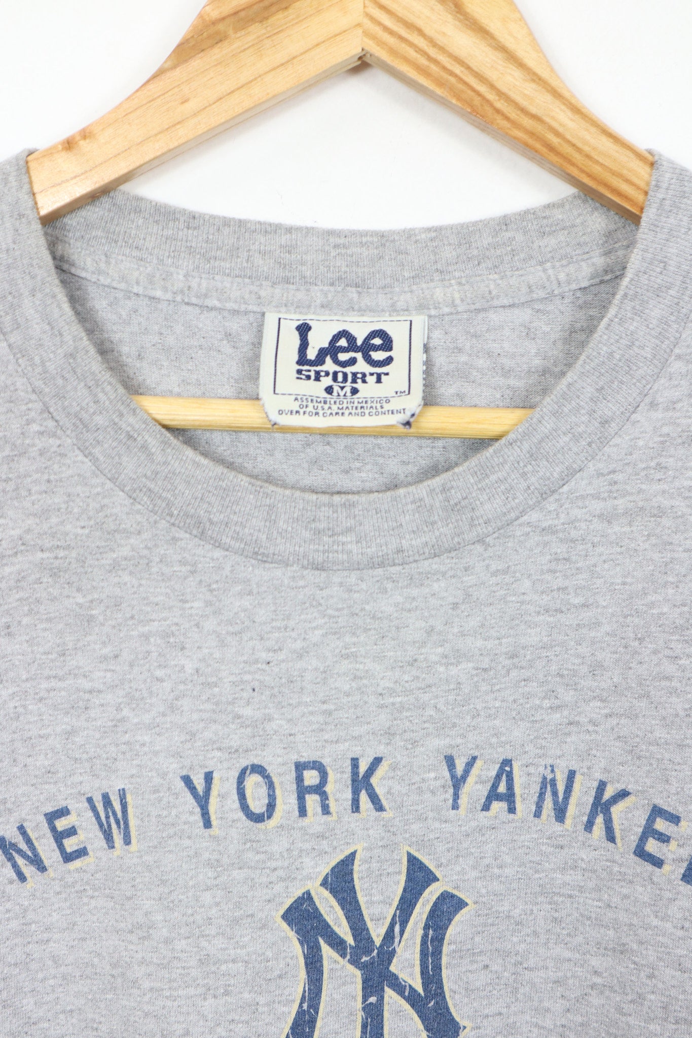 Vintage 1999 New York Yankees Back to Back World Series Champions Tee