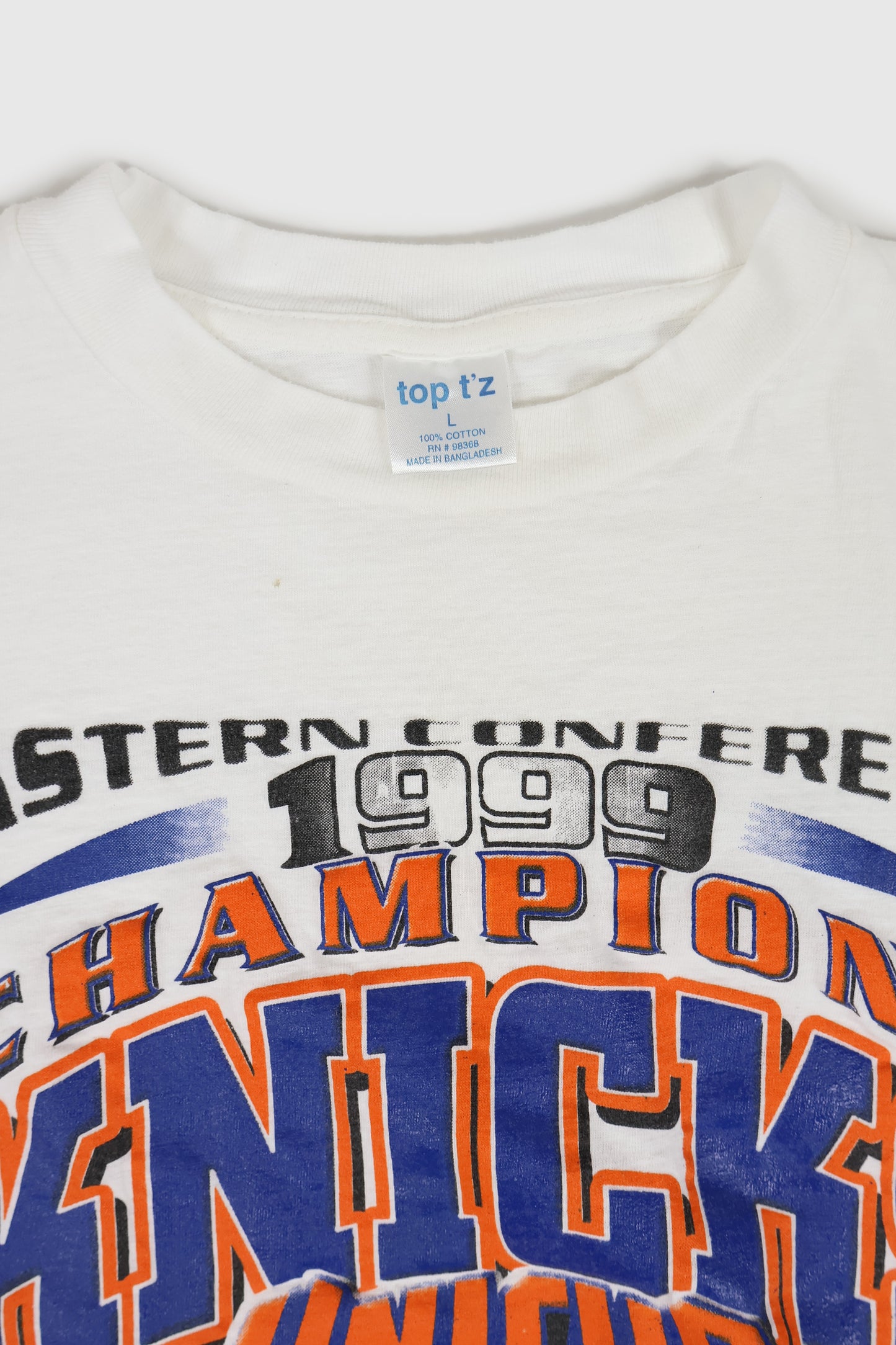 Vintage 1999 New York Knicks Tee Image 2