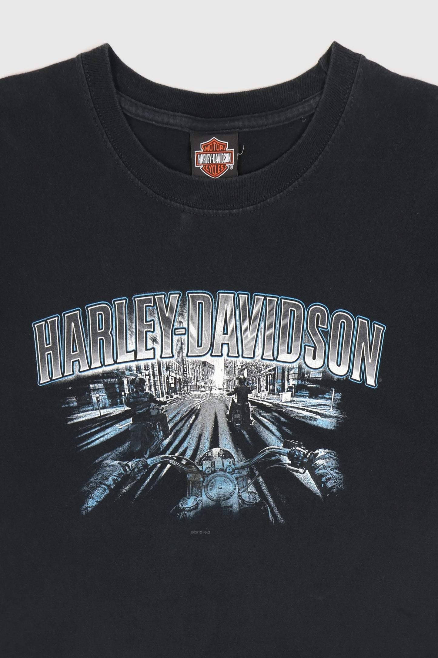 Vintage Y2K Harley-Davidson Qatar Airbase Tee Image 2