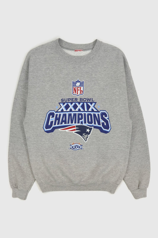 Vintage New England Patriots Super Bowl XXXIX Champions Crewneck Image 0