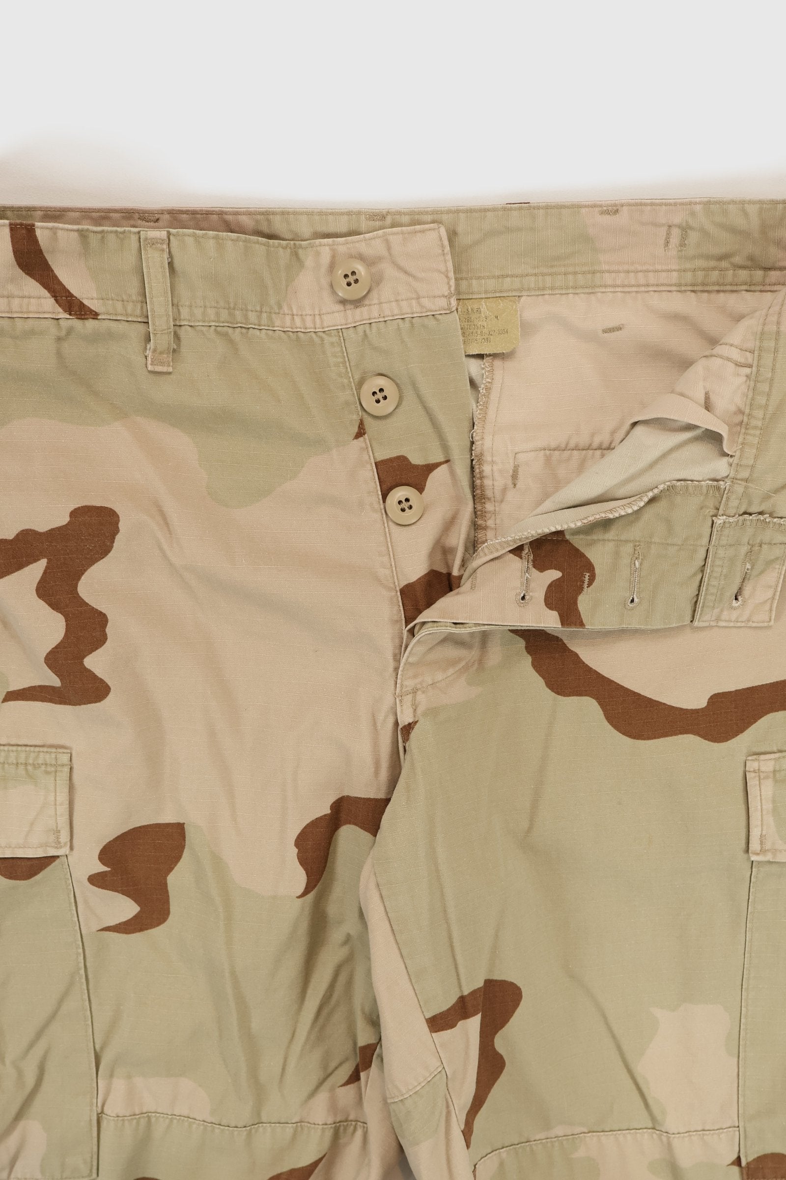 Vintage Cutoff Camo Cargo Shorts 05 Image 3