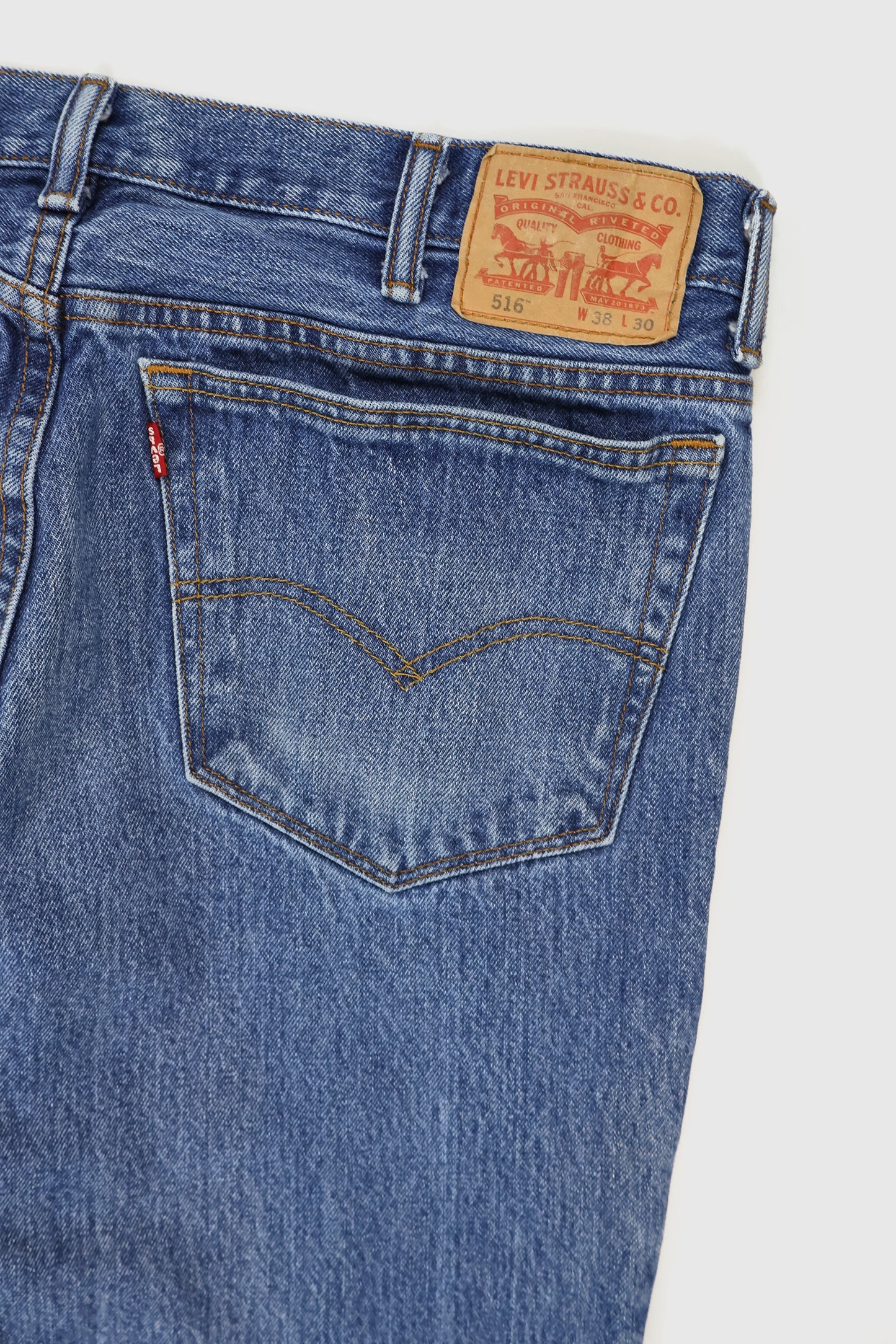 Vintage Levi's 516 Straight Fit Jeans Image 3