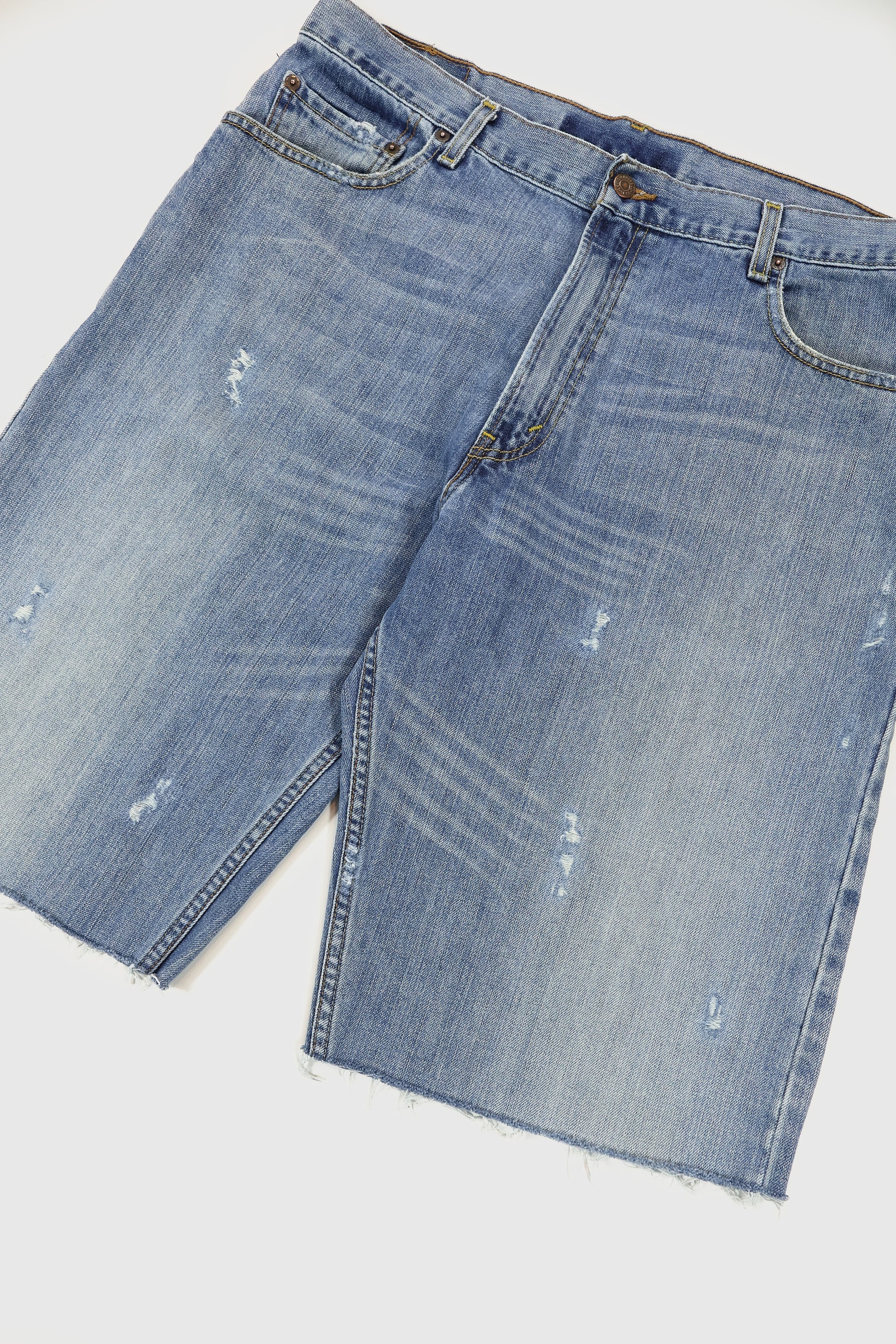 Vintage Levi's 559 Relaxed Fit Shorts Image 4