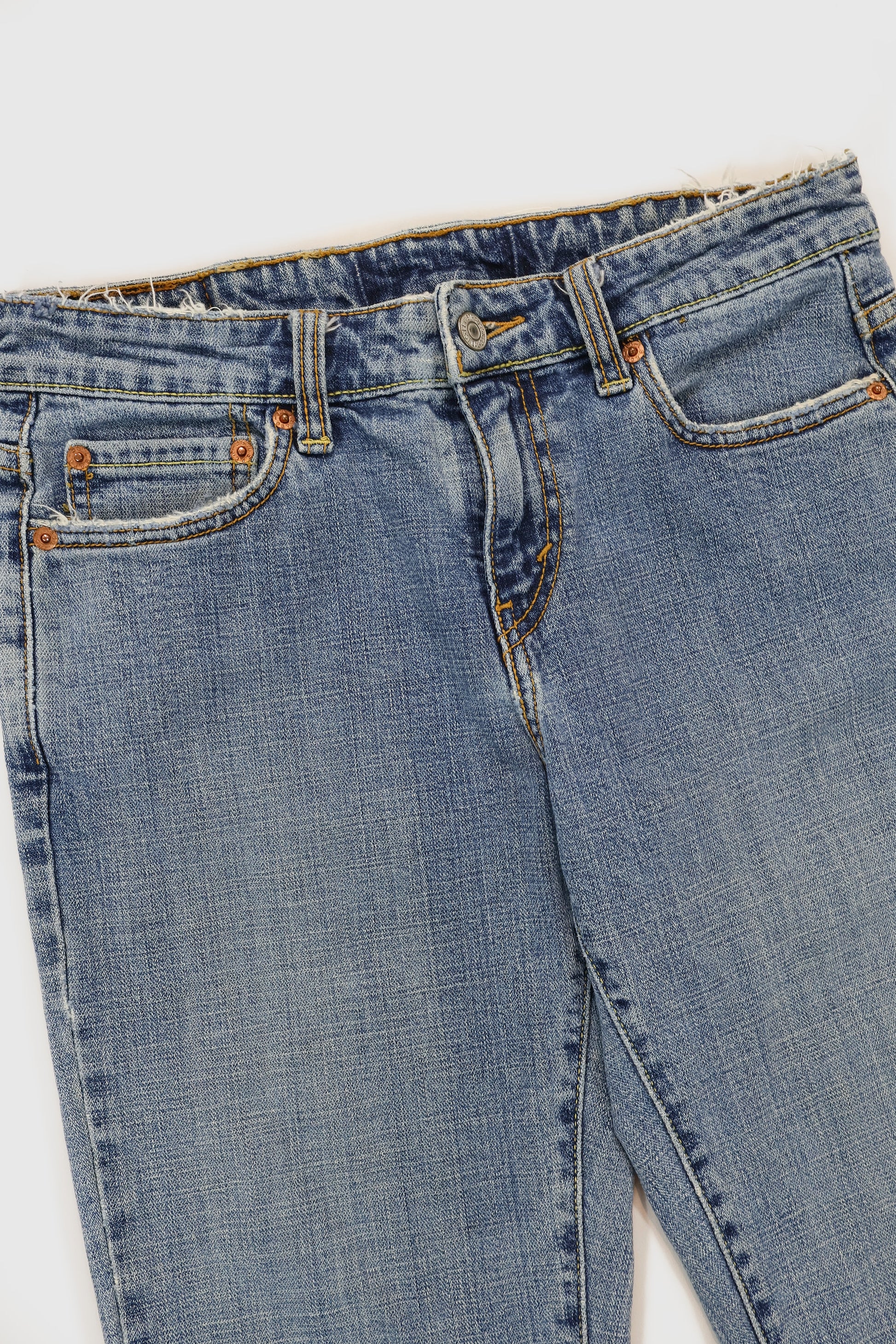 Y2K Levi's Frayed Low-Rise Jeans Image 3