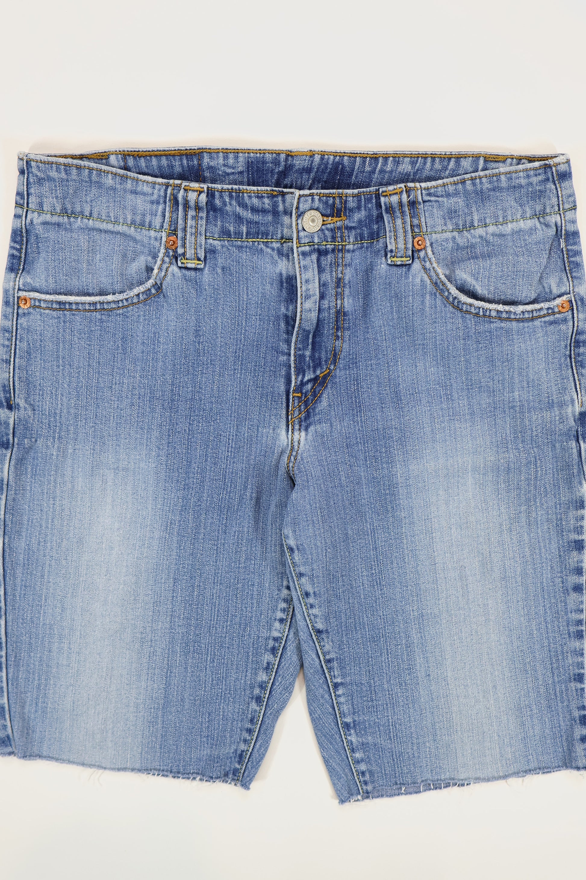 Y2K Levi's Relaxed Fit Jorts Image 2