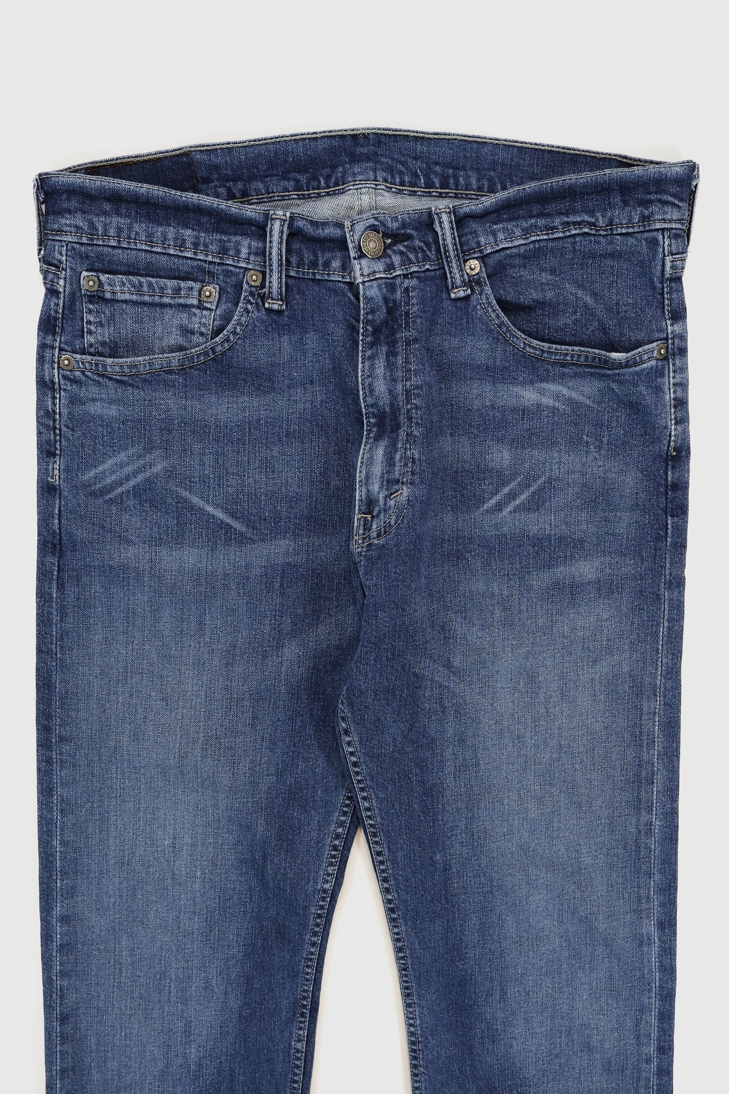 Vintage Levi's 505 Straight Fit Jeans Image 2