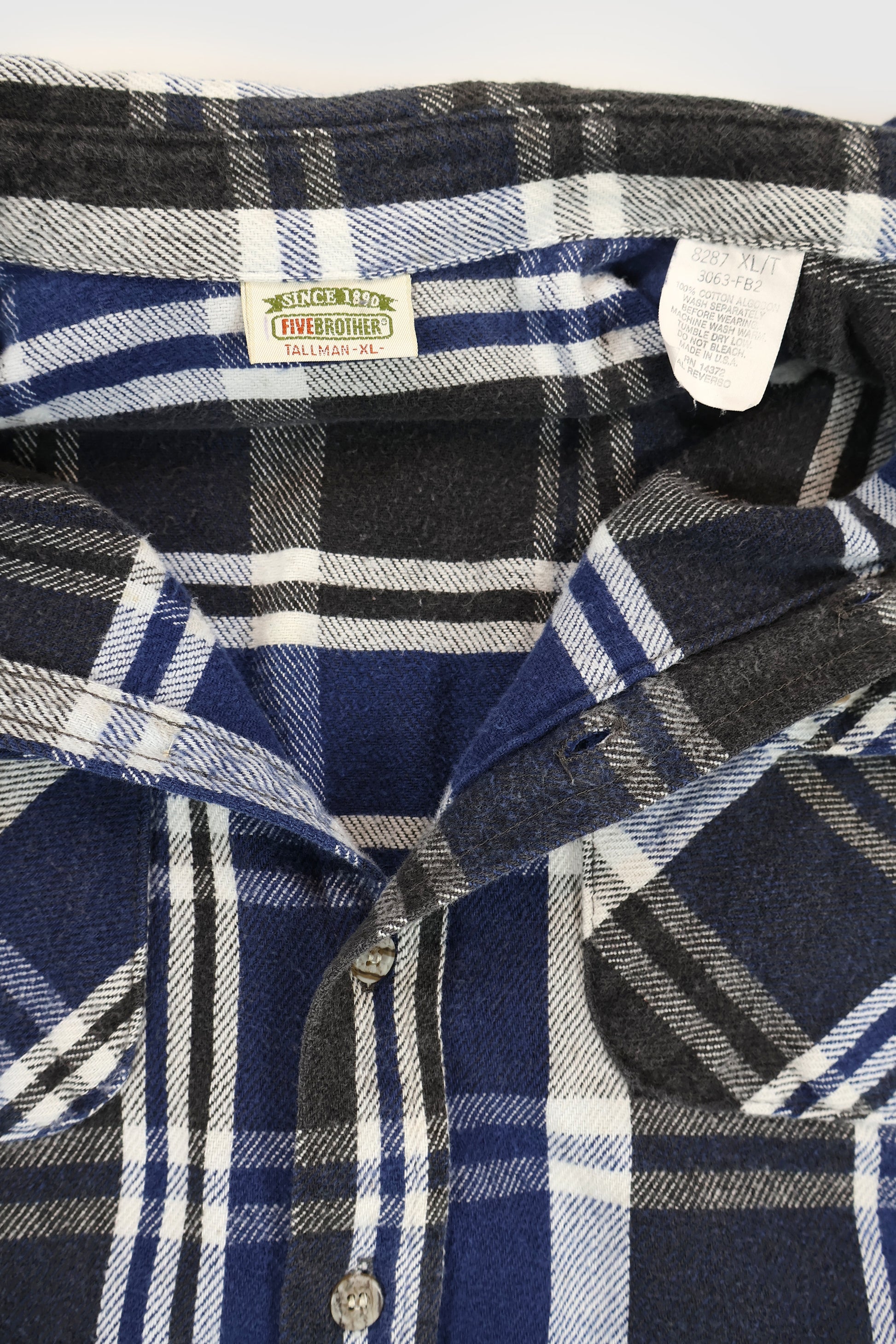 Vintage Heavyweight Button-Down Shirt Image 3