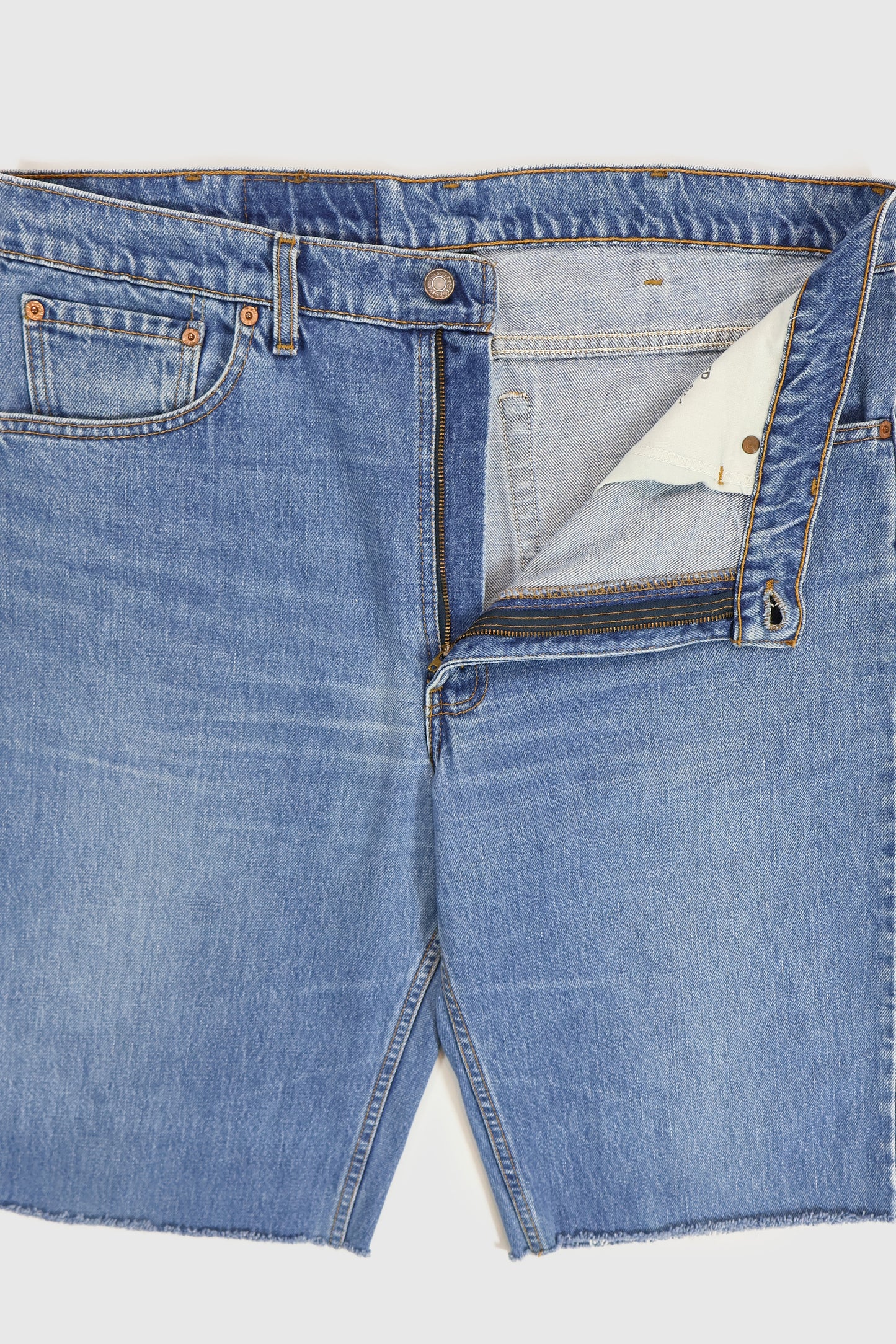 Vintage Levi's Relaxed Fit Jorts Image 2