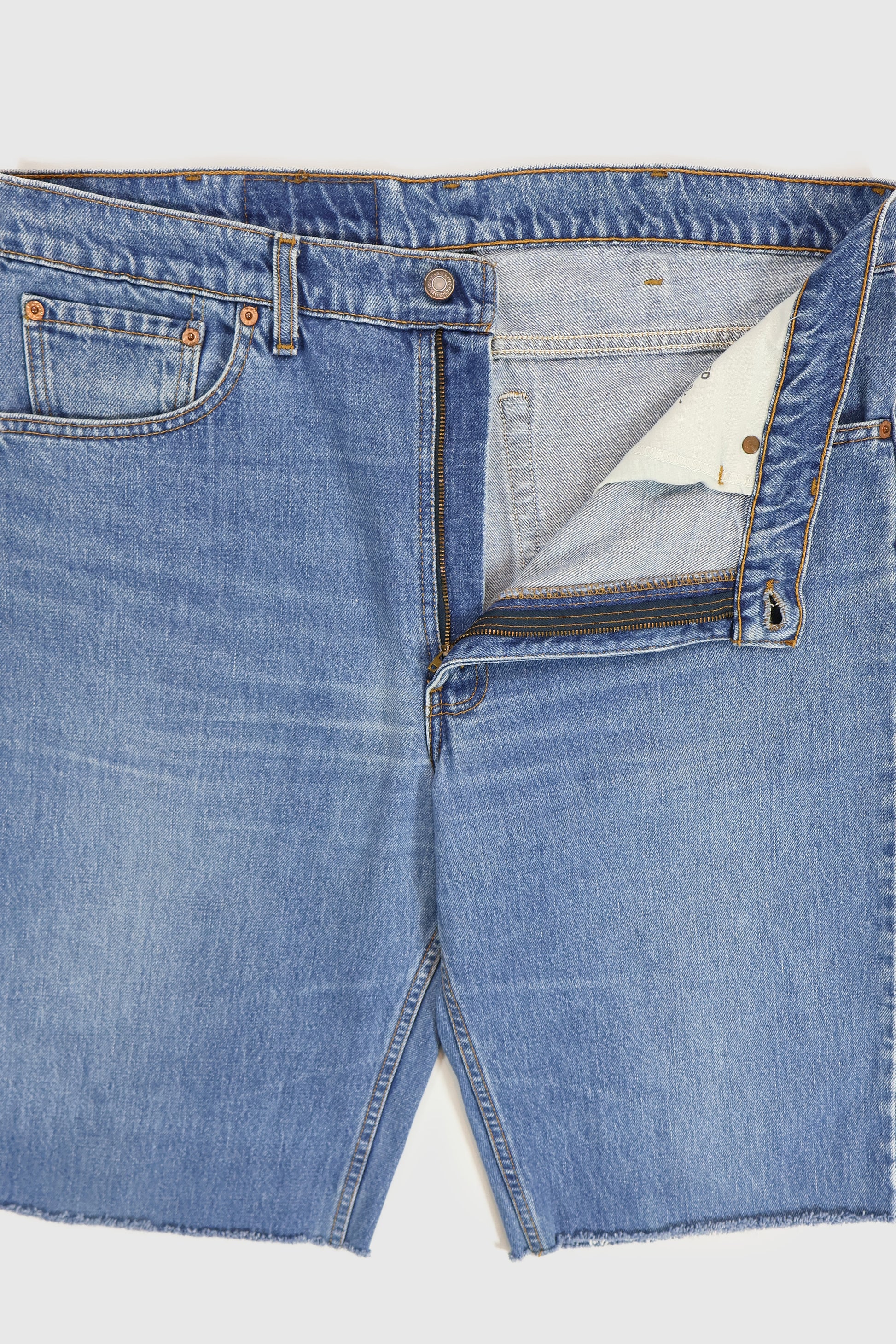 Vintage Levi's Relaxed Fit Jorts Image 2