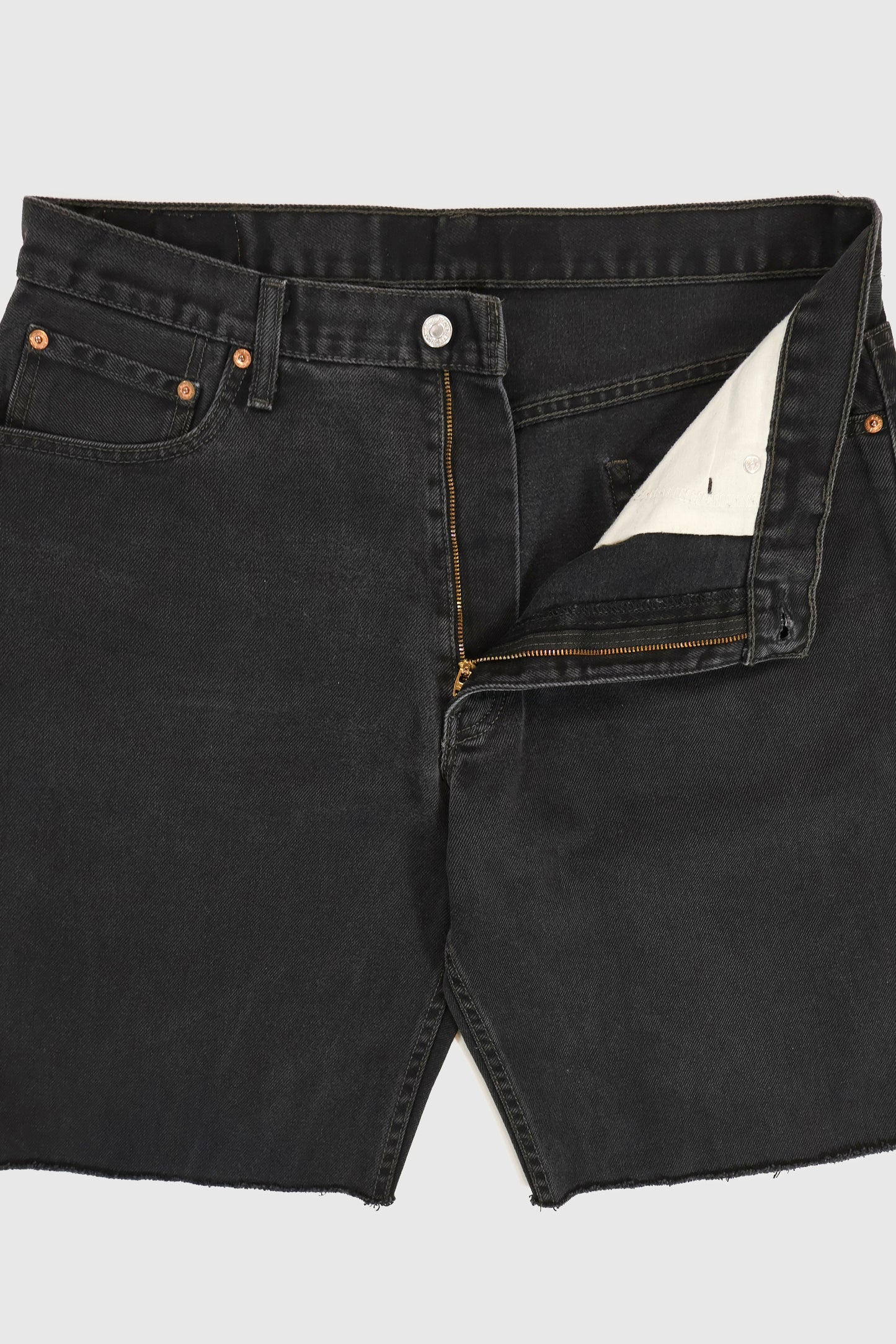 Vintage Levi's Black Relaxed Fit Shorts Image 2