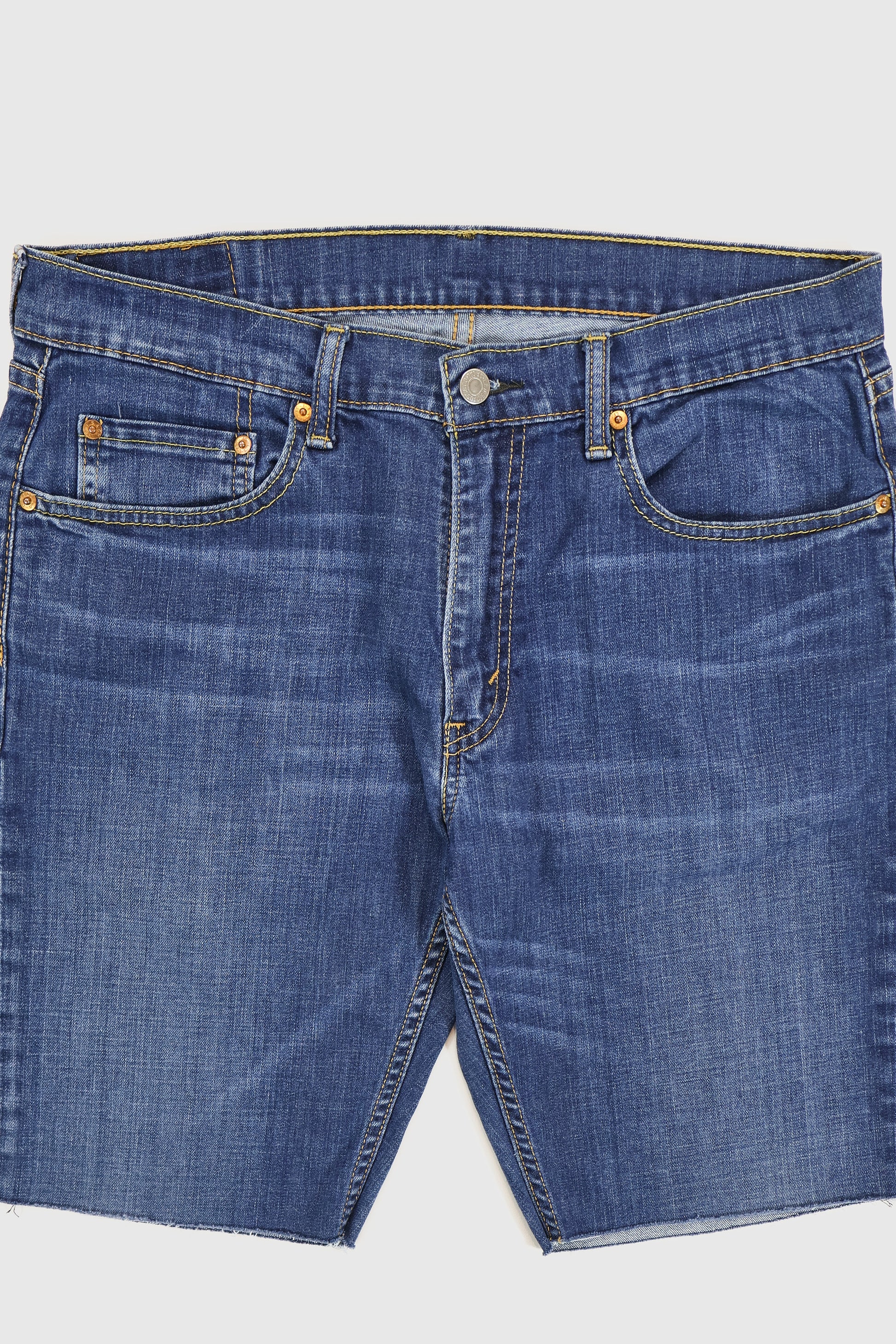 Vintage Levi's 559 Relaxed Fit Jorts Image 5