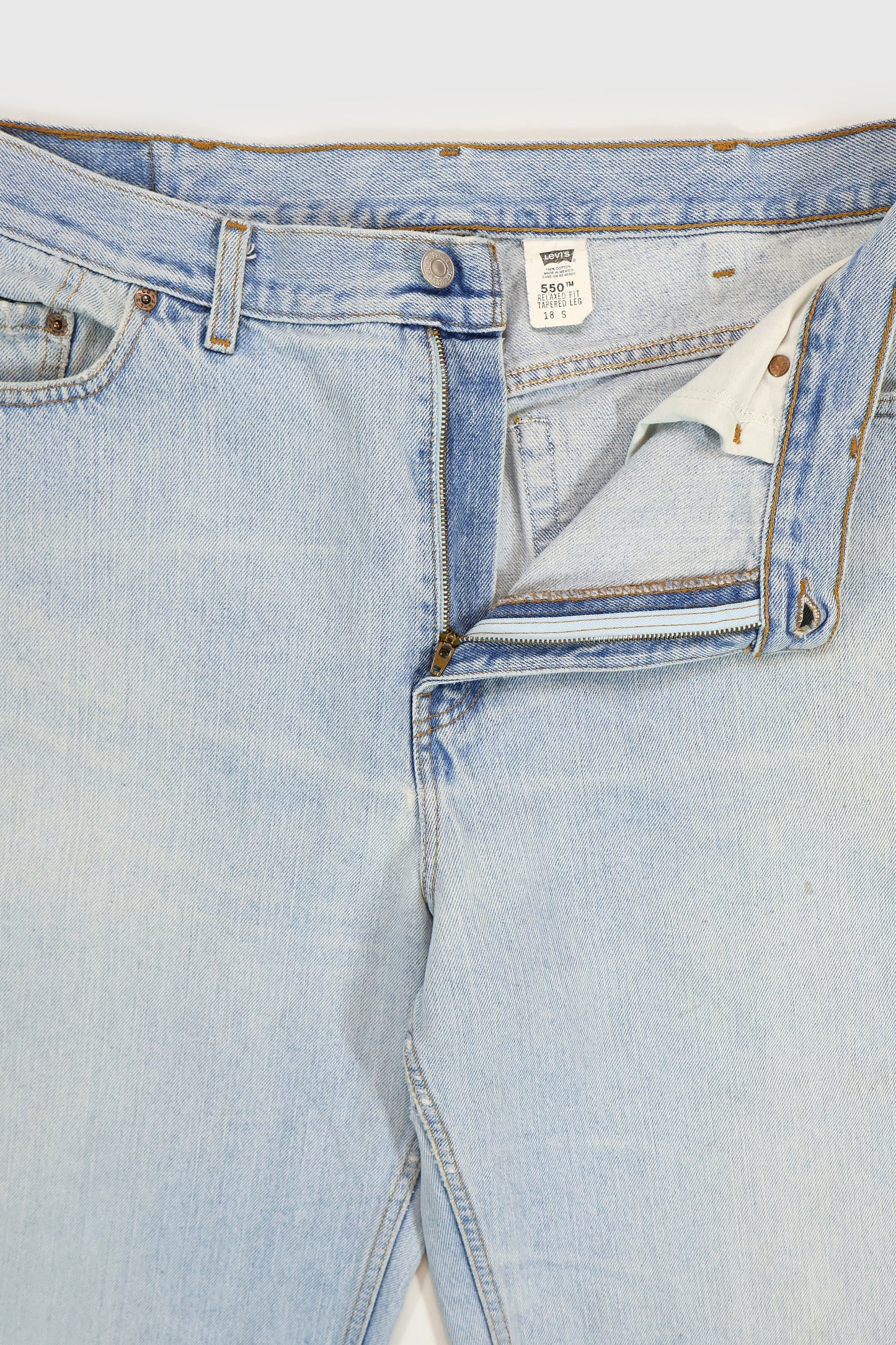 Vintage Levi's 550 Relaxed Fit Jorts Image 3