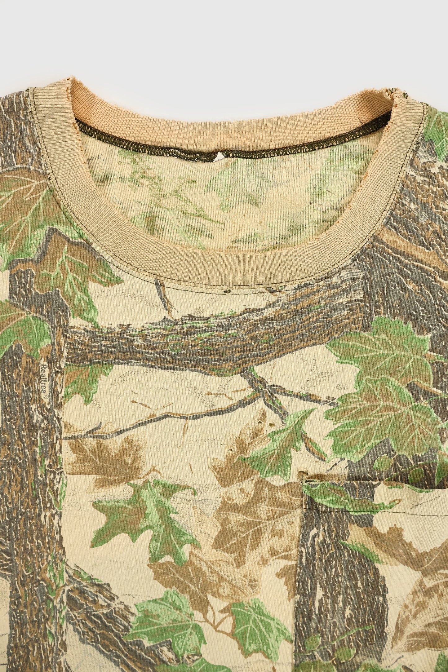 Vintage Realtree Camo Tee Image 2