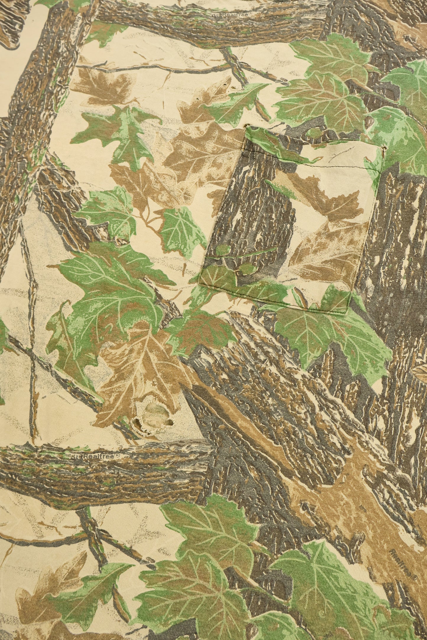 Vintage Realtree Camo Tee Image 3
