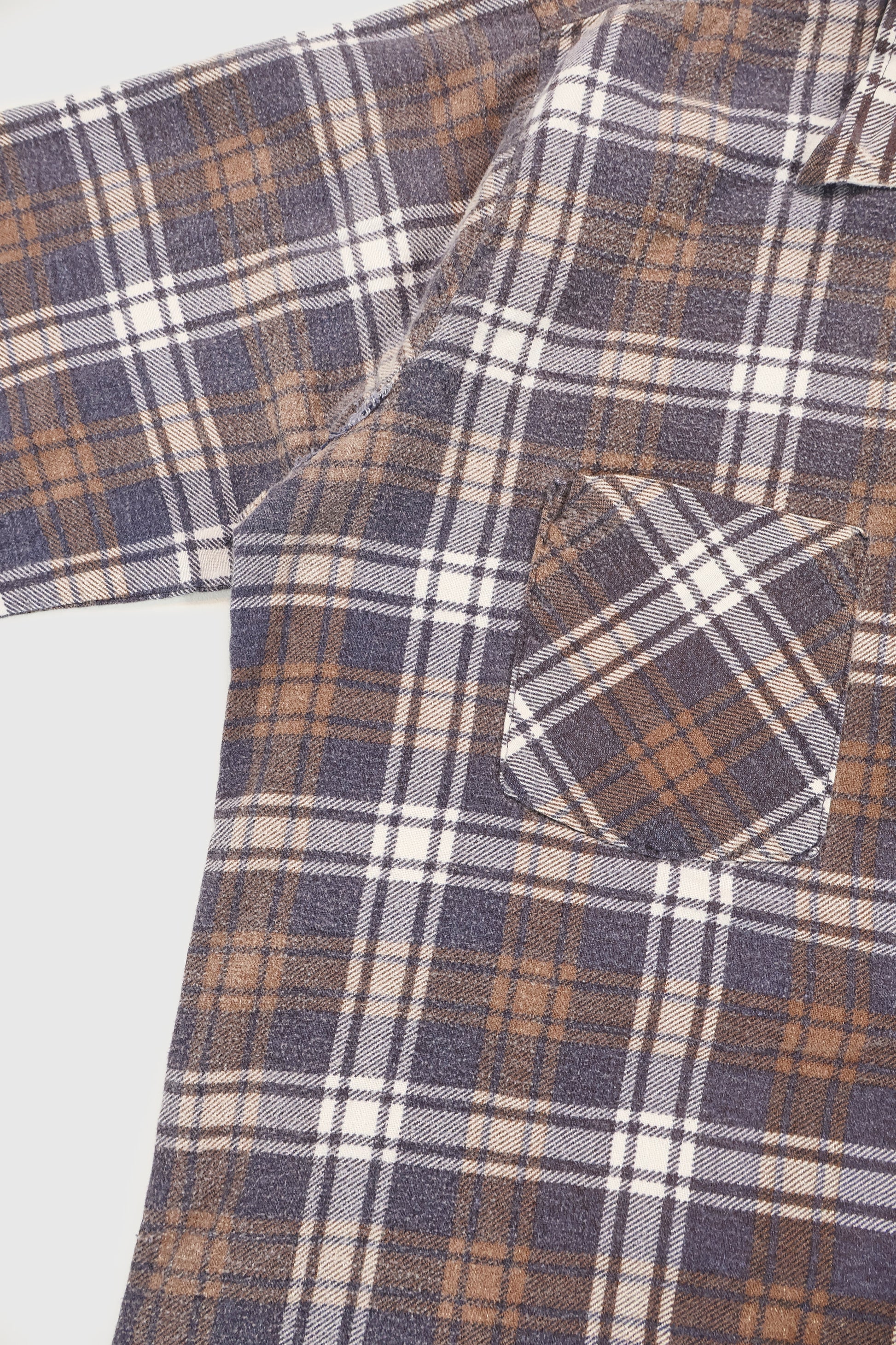 Vintage Blue Plaid Button-Down Shirt Image 4