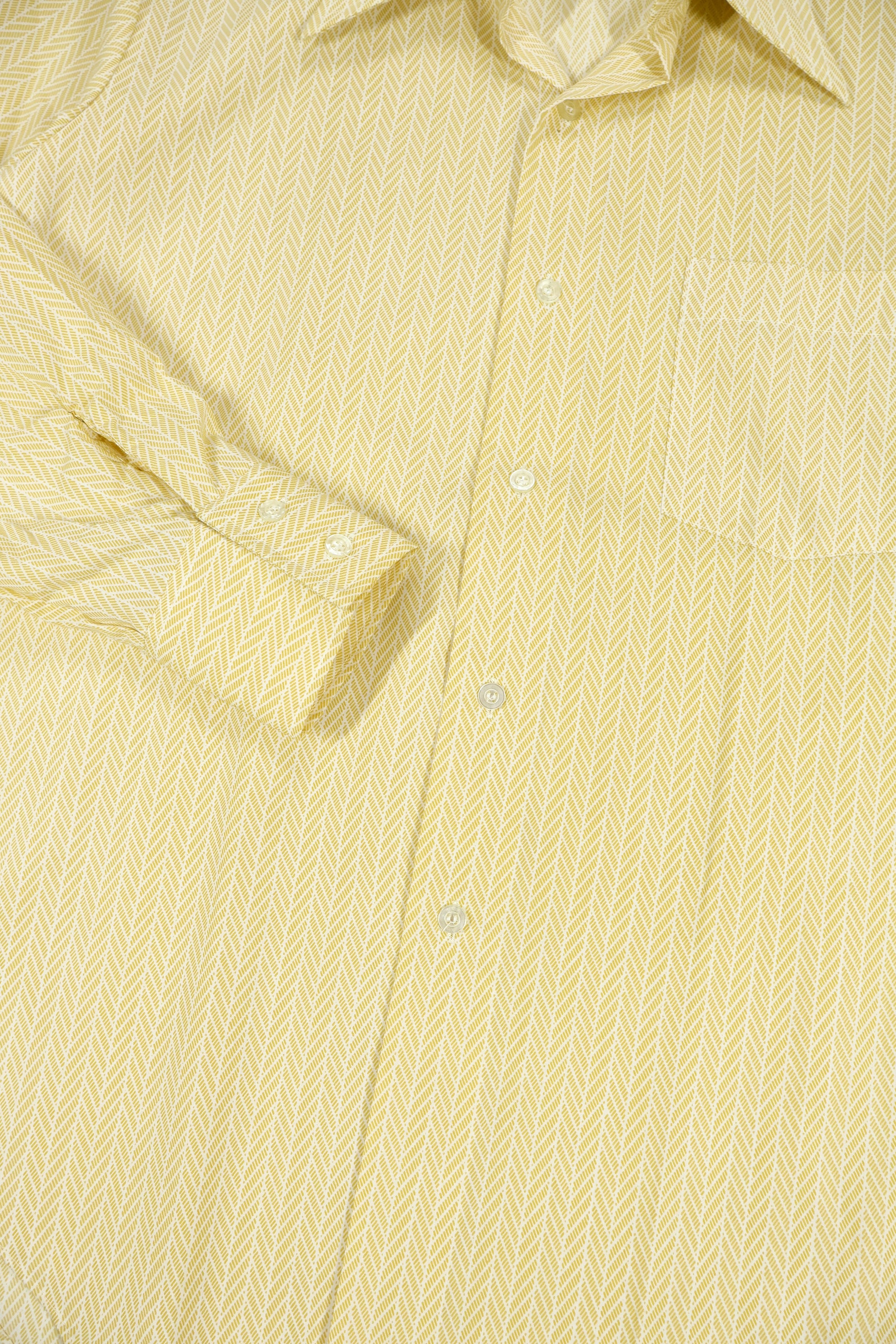 Vintage Herringbone Pattern Button-Down Shirt Image 3