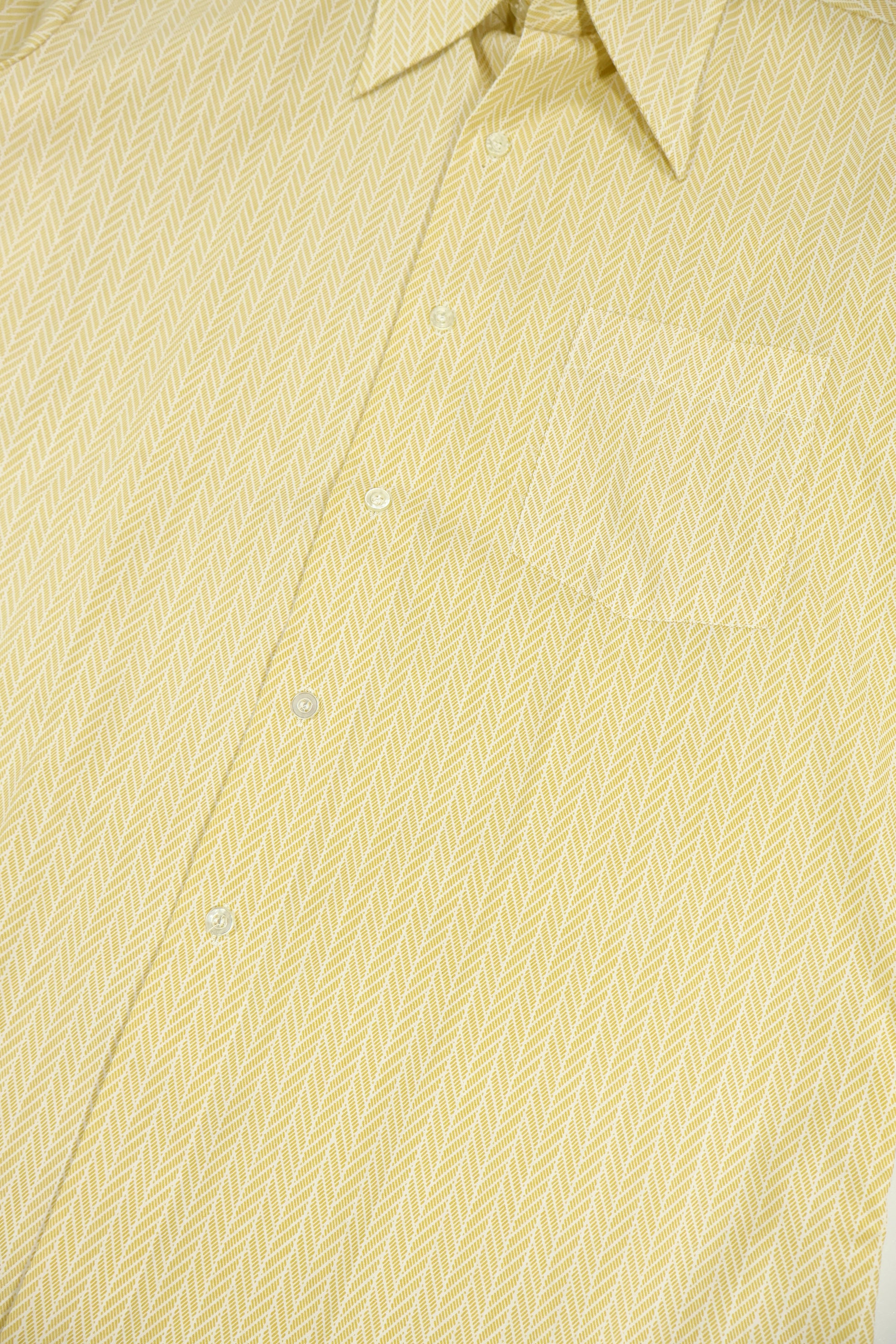 Vintage Herringbone Pattern Button-Down Shirt Image 4