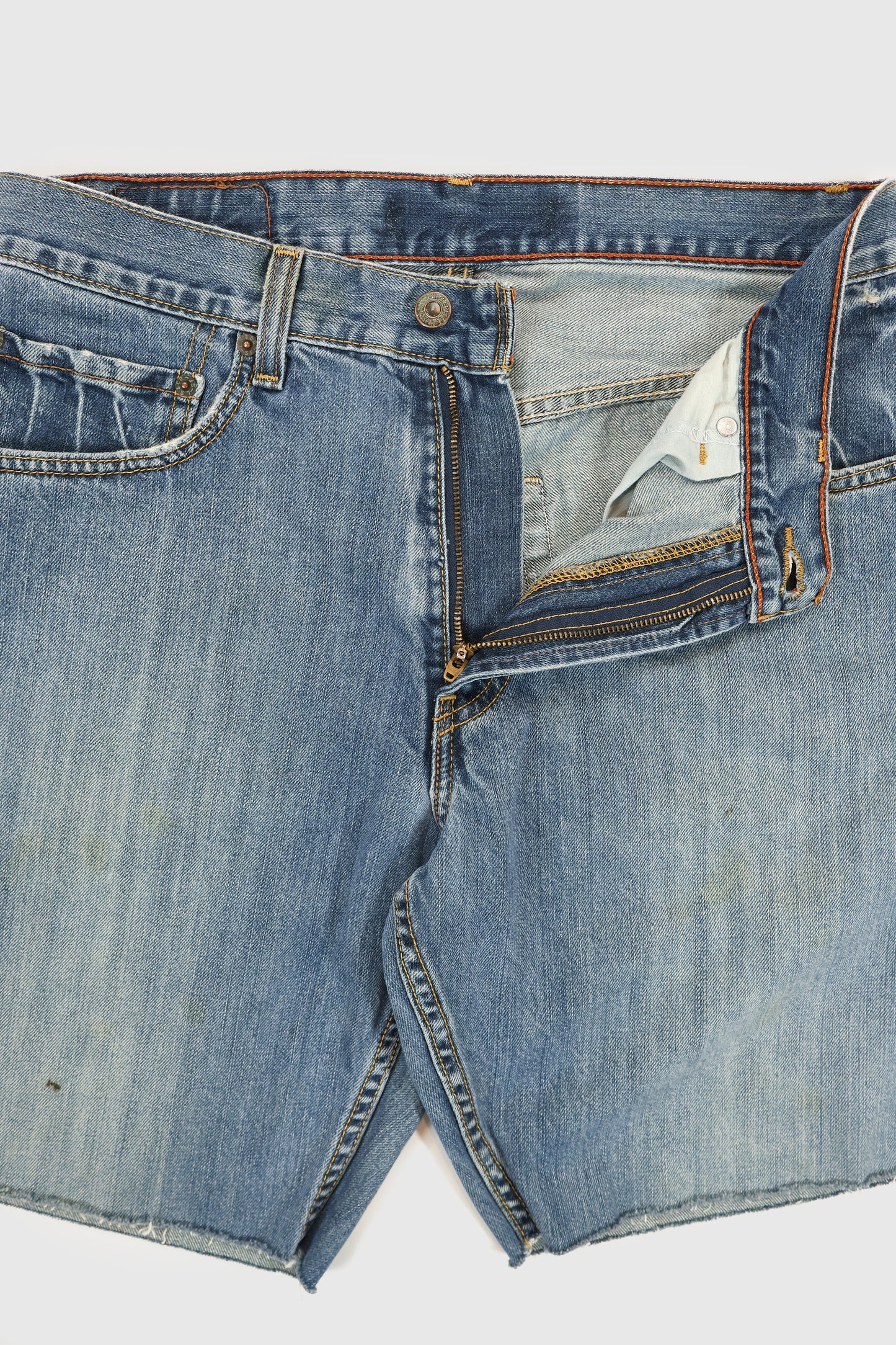 Vintage Levi's 559 Jorts Image 2