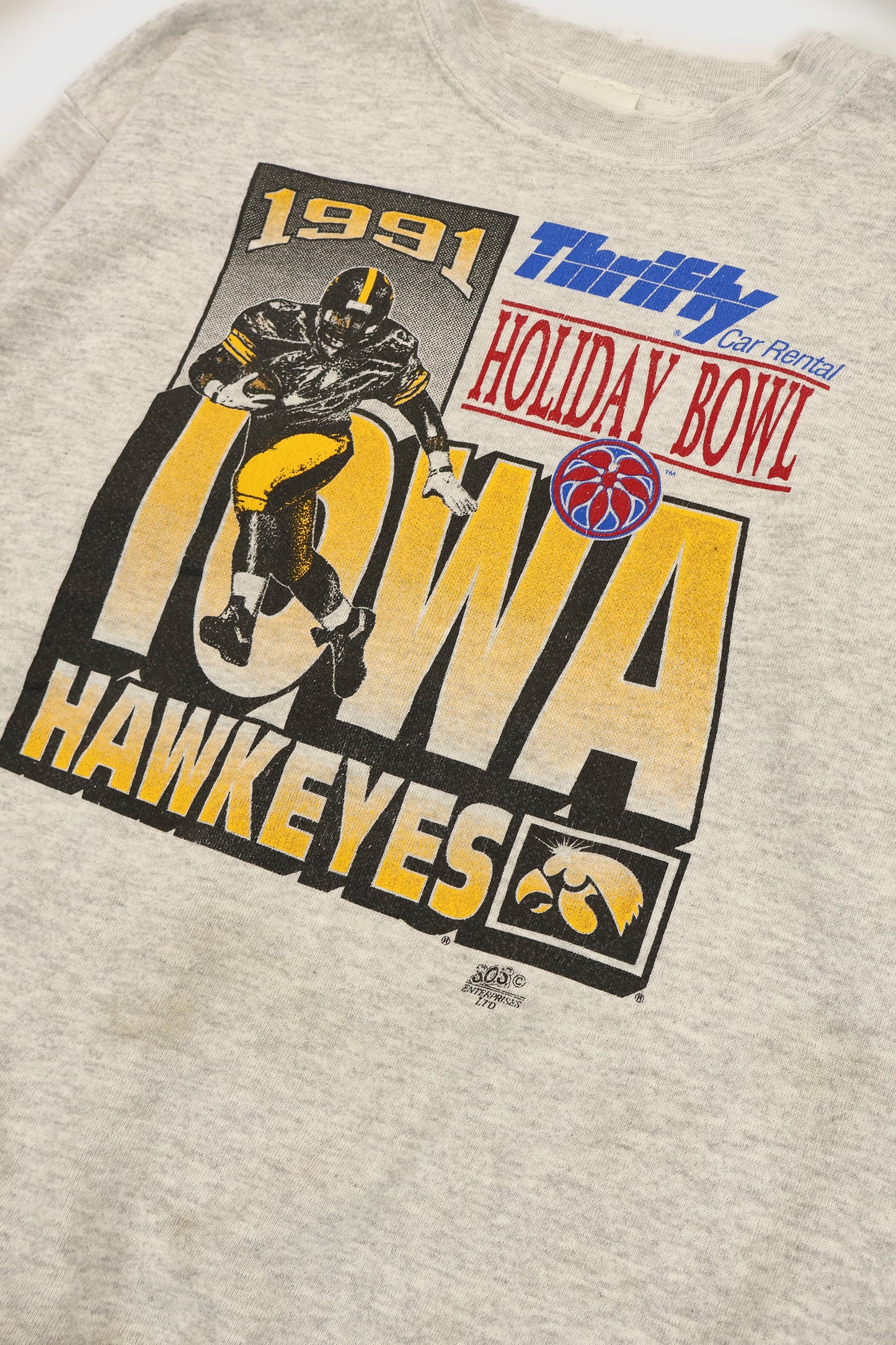 Vintage Iowa Hawkeye 1991 Holiday Bowl Crewneck Image 1
