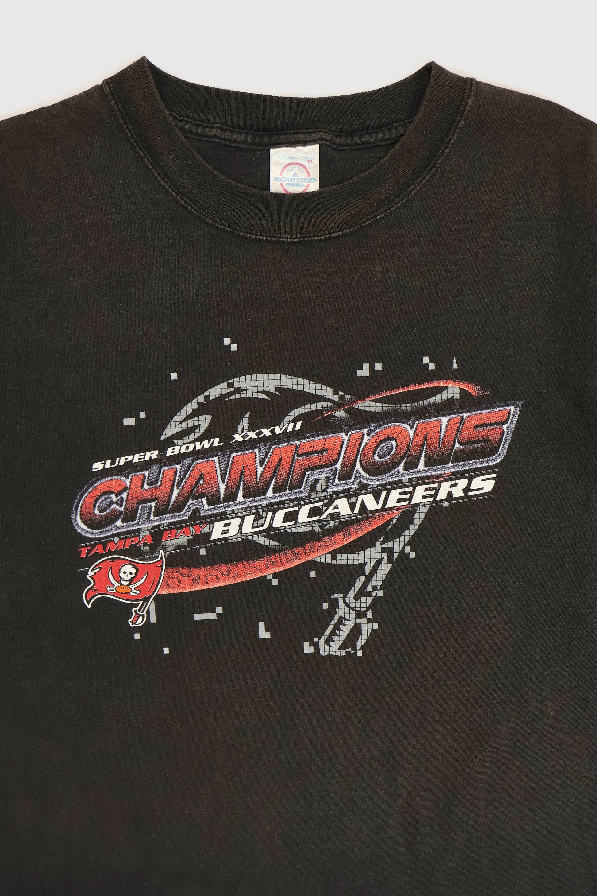 Vintage Tampa Bay Buccaneers Super Bowl XXXVII Champions Tee Image 5