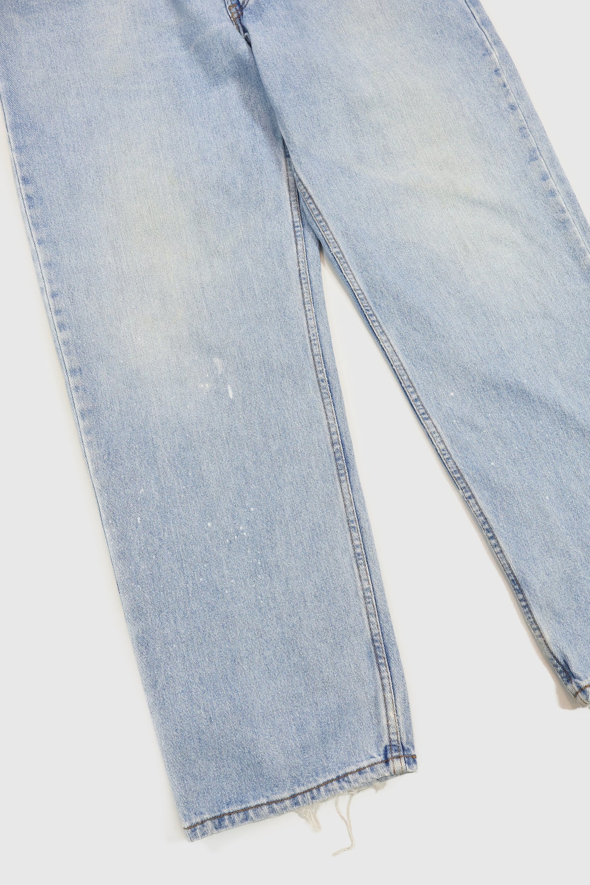 Vintage Levi's 550 Relaxed Fit Jeans Image 3