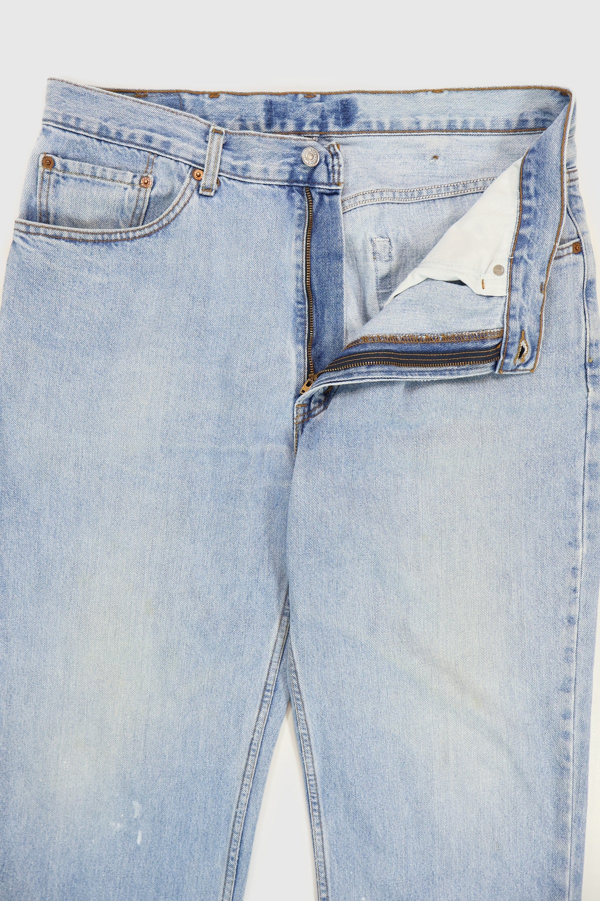 Vintage Levi's 550 Relaxed Fit Jeans Image 2