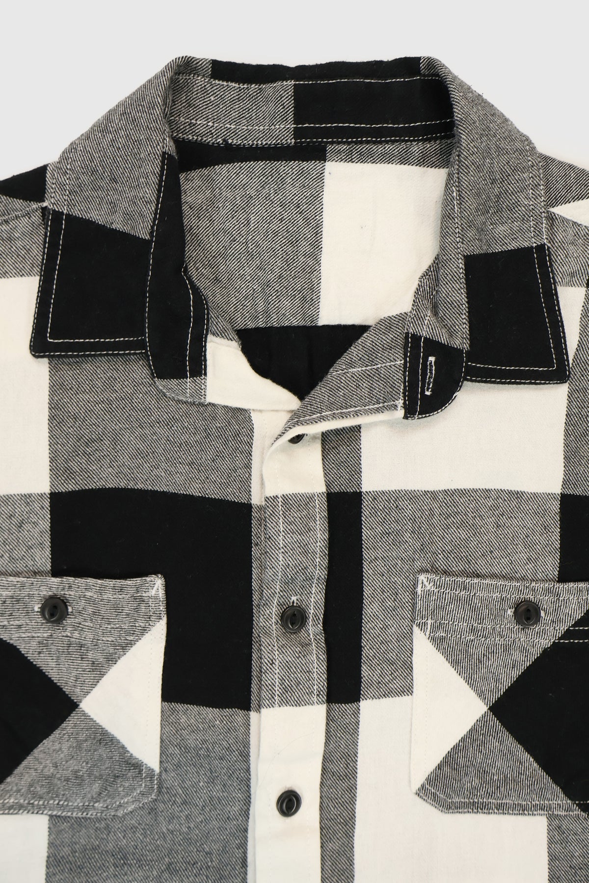 Vintage Plaid Sleeveless Button Down Shirt Image 2