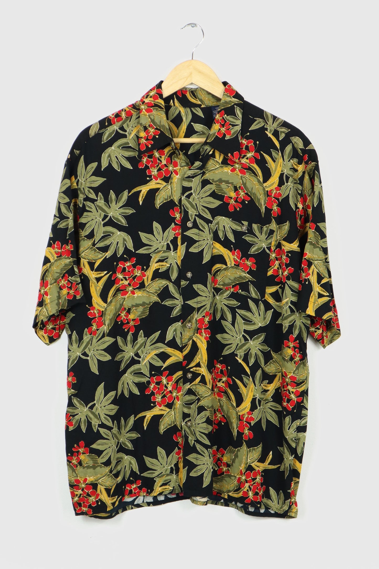 Vintage Tropical Button-Down Shirt 03