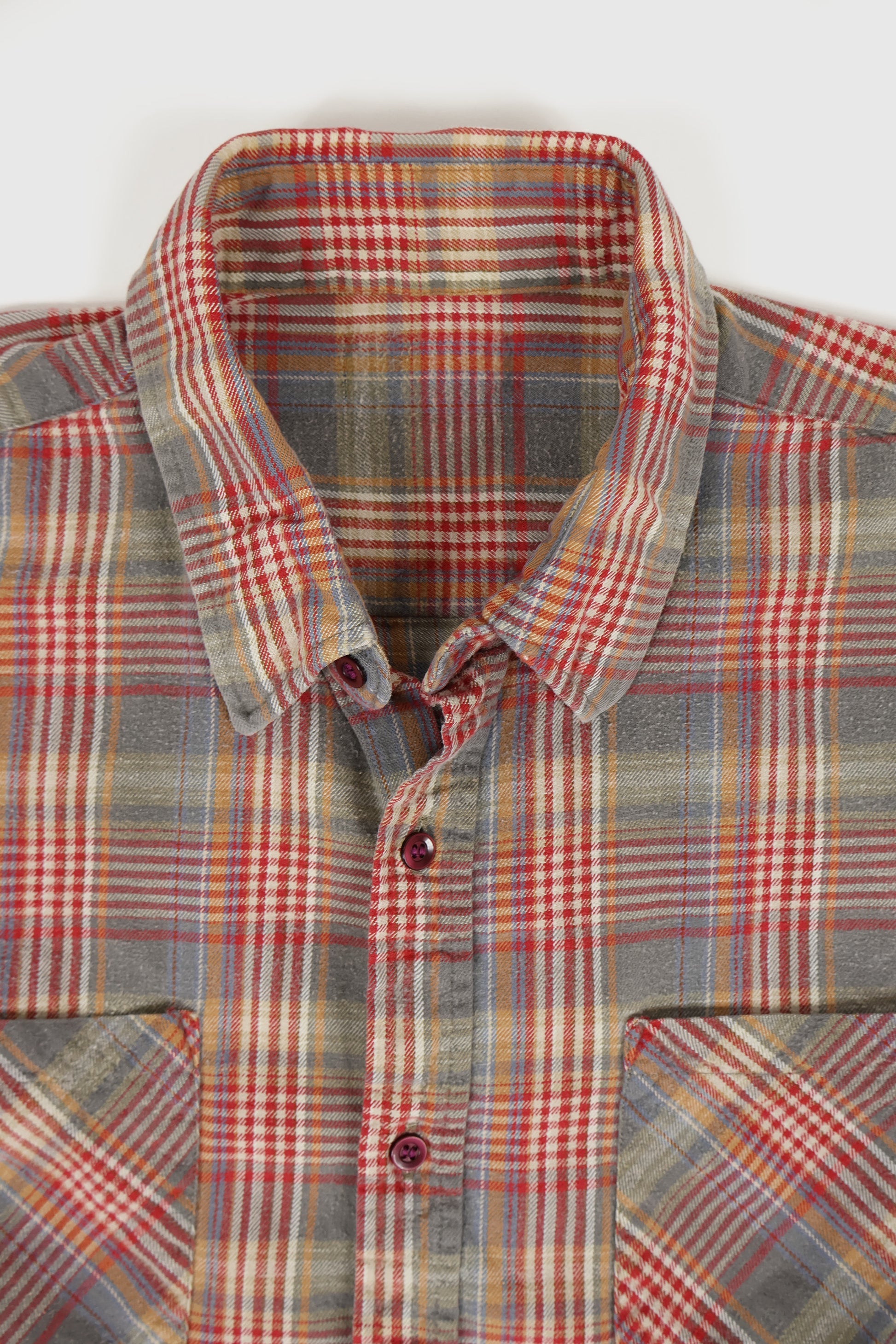 Vintage Plaid Button-Down Shirt Image 2