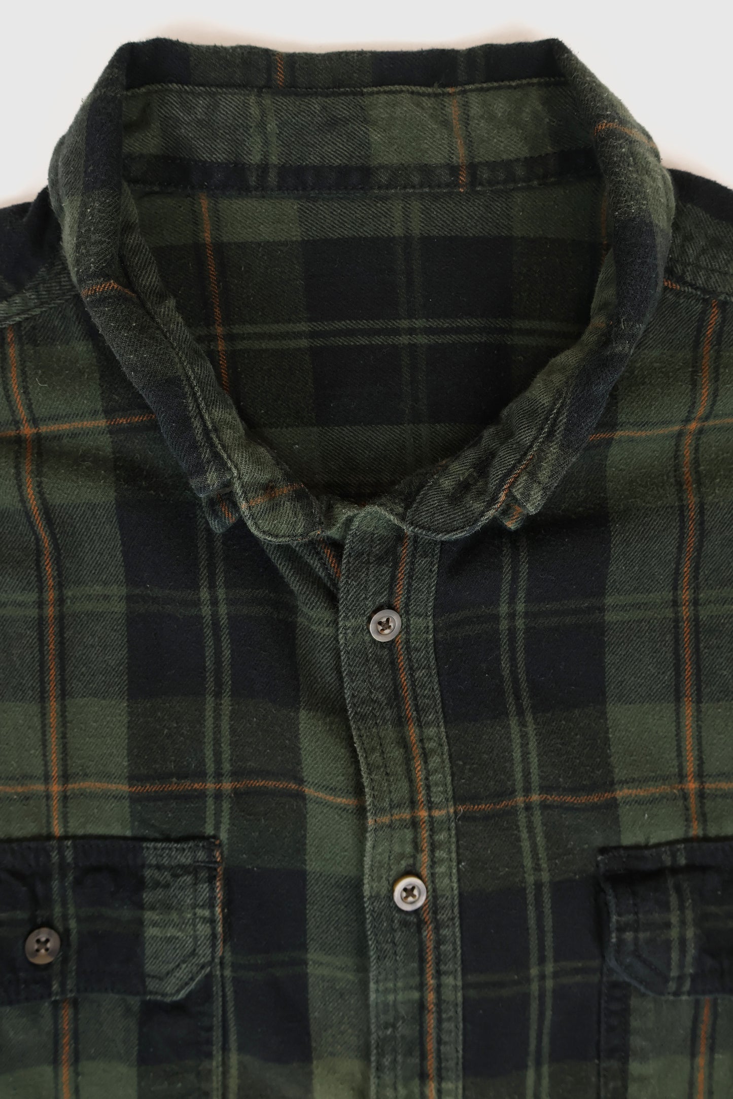 Vintage Green Plaid Button-Down Shirt Image 2