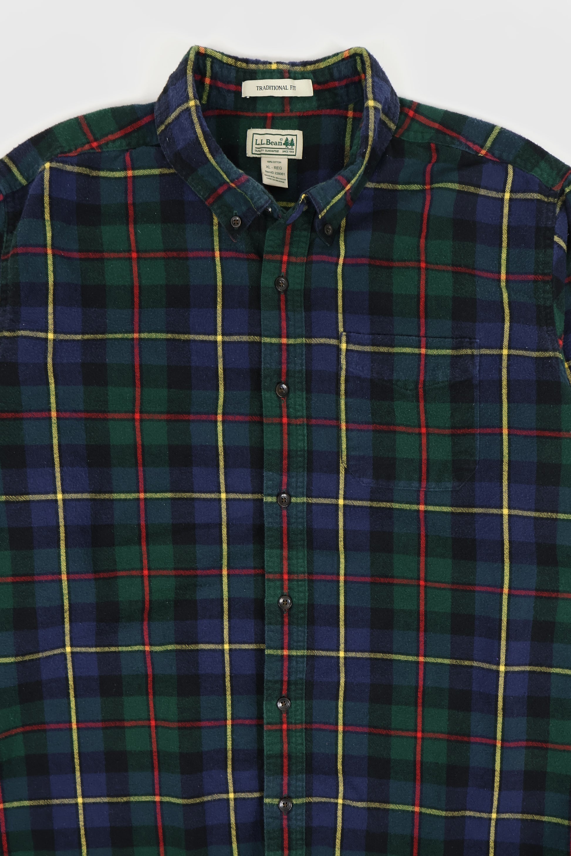 Vintage L.L. Bean Green Plaid Flannel Button-Down Shirt 02 Image 1