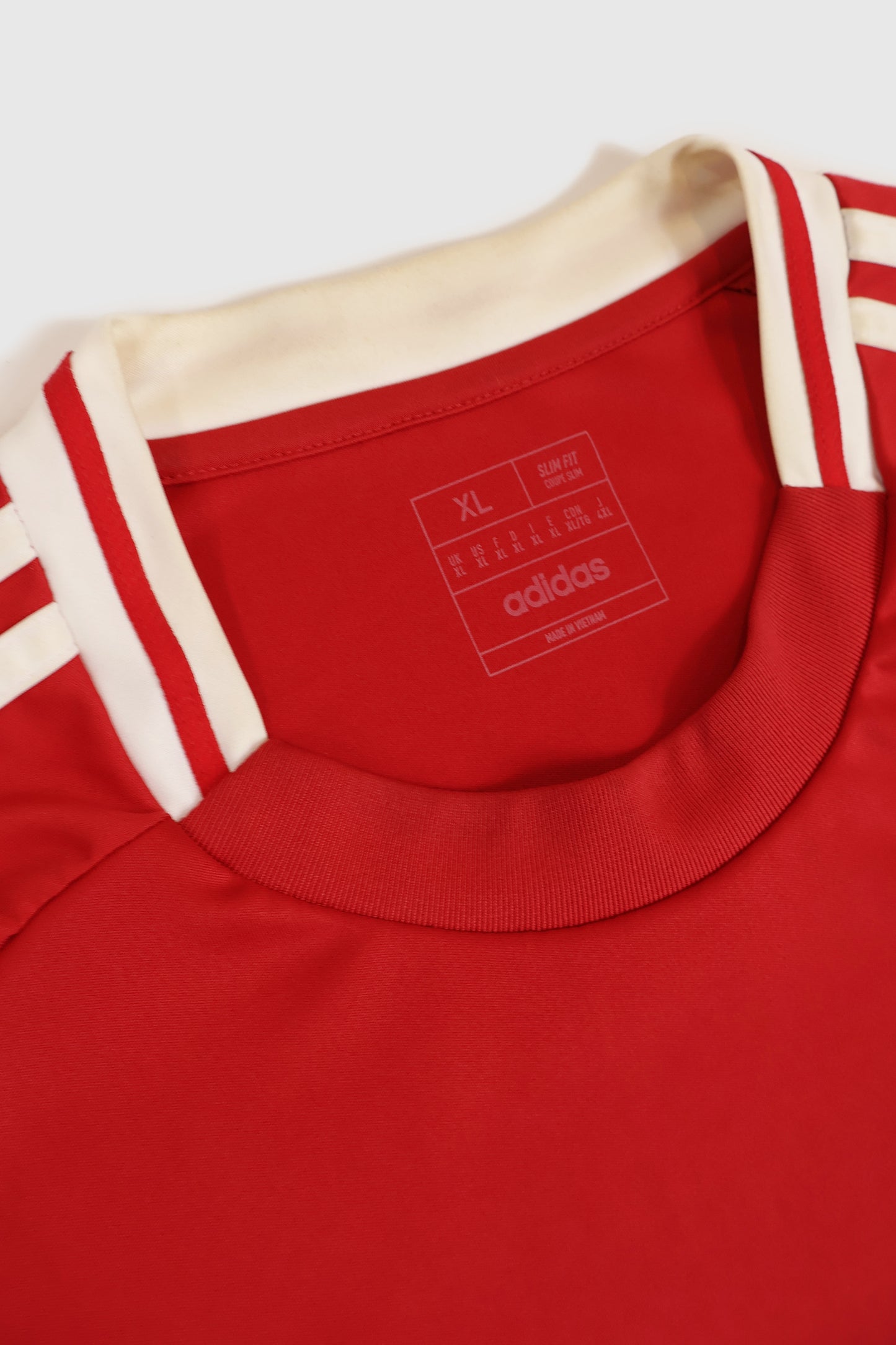 Vintage Manchester United Soccer Jersey Image 4