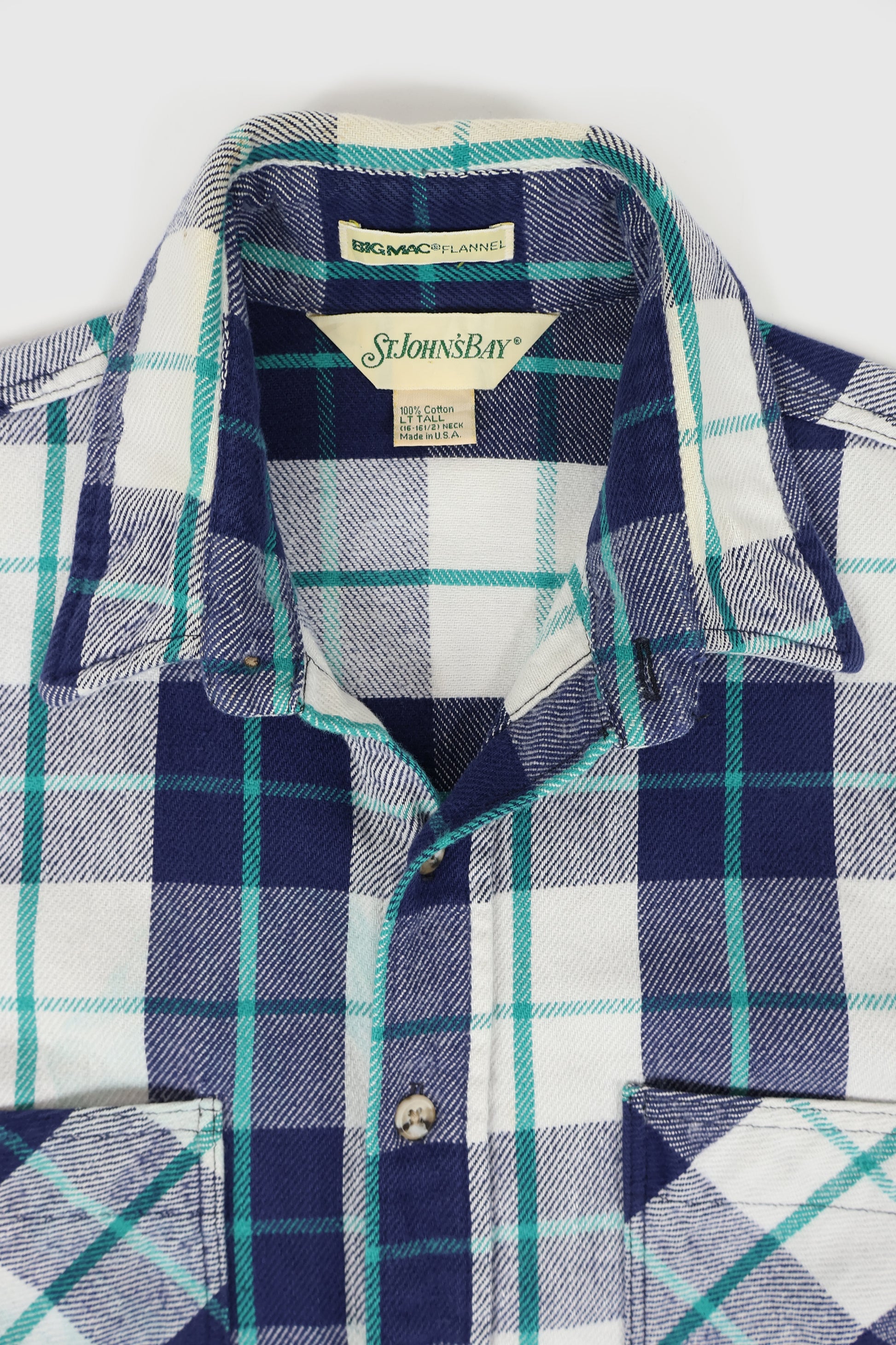 Vintage Plaid Button-Down Shirt Image 2