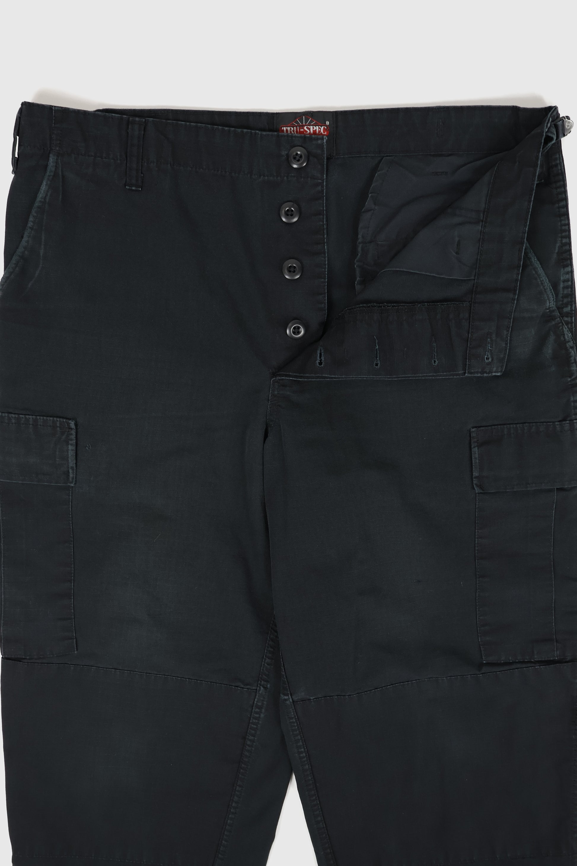 Vintage Black Utility Cargo Pants 03 Image 2