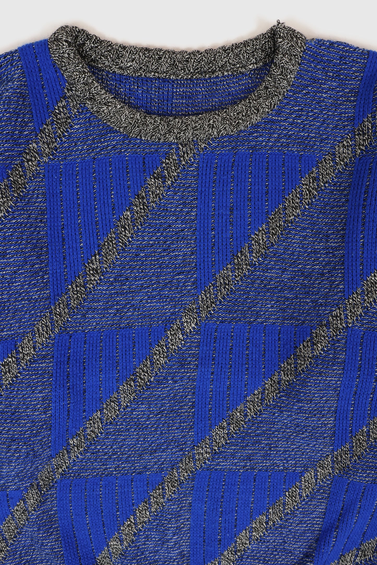 Vintage Sweater 01 Image 1