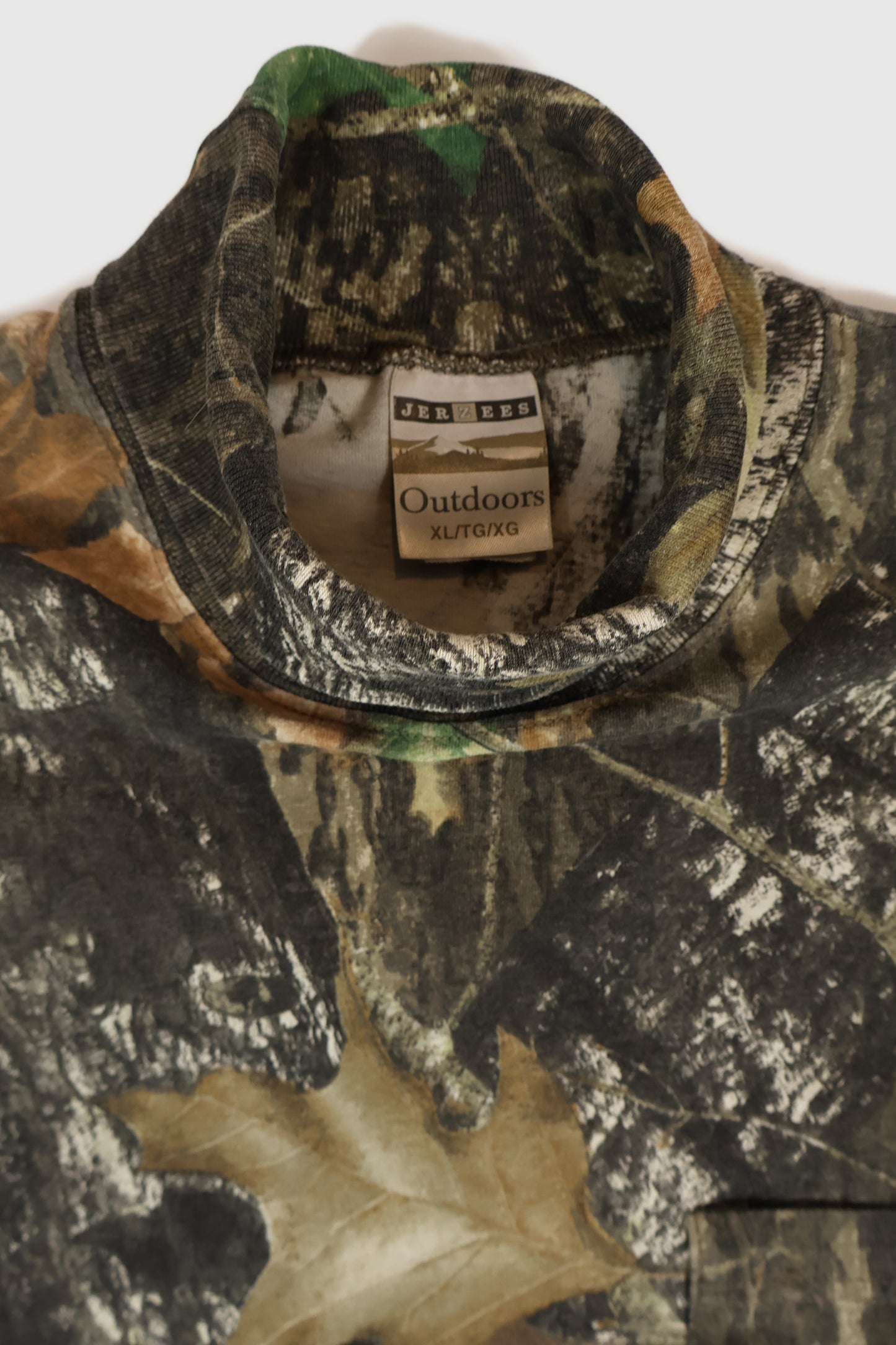 Vintage Real Tree Camo Long Sleeve Turtleneck Tee Image 3