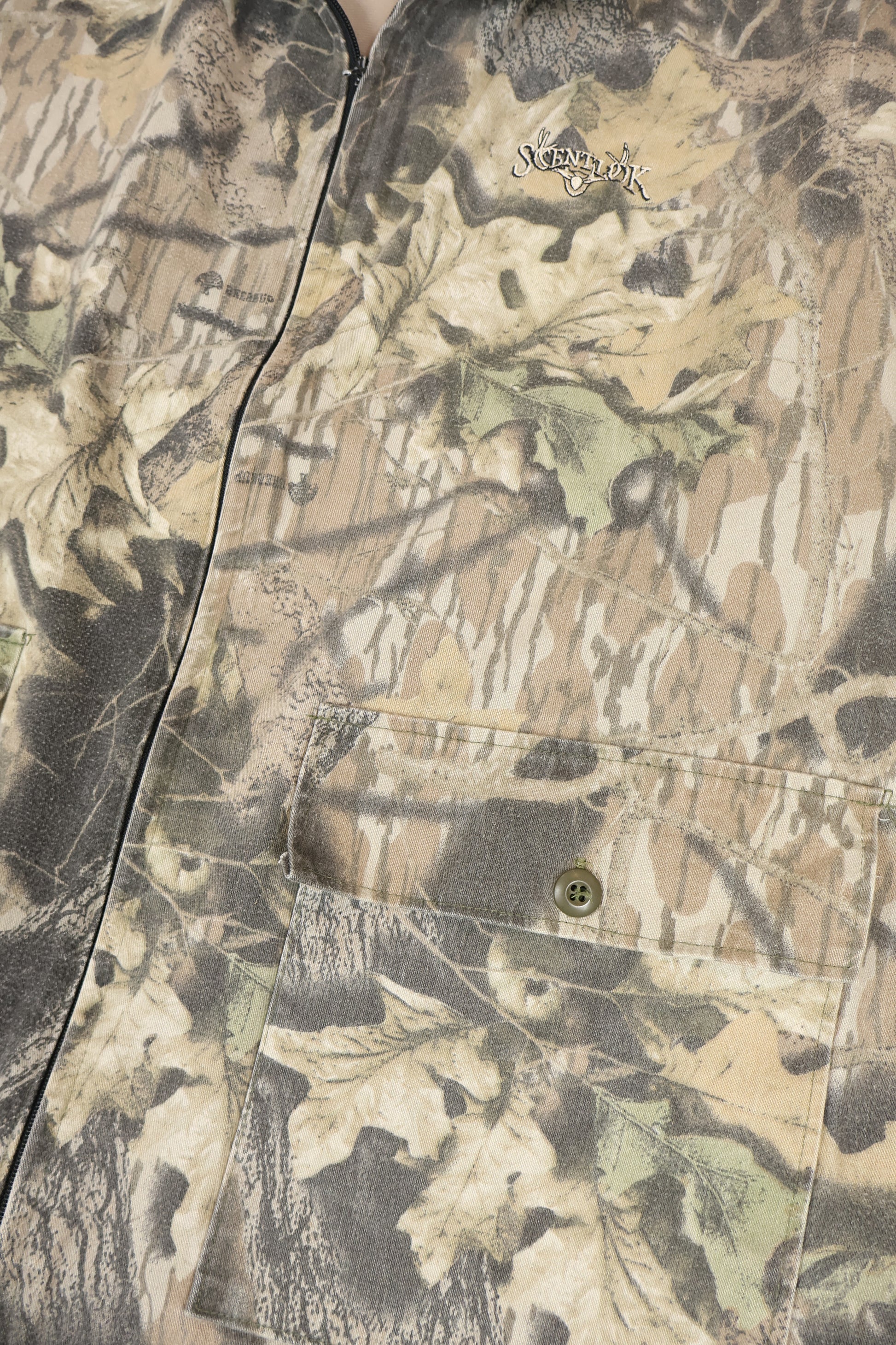 Vintage Real Tree Camo Jacket Image 3