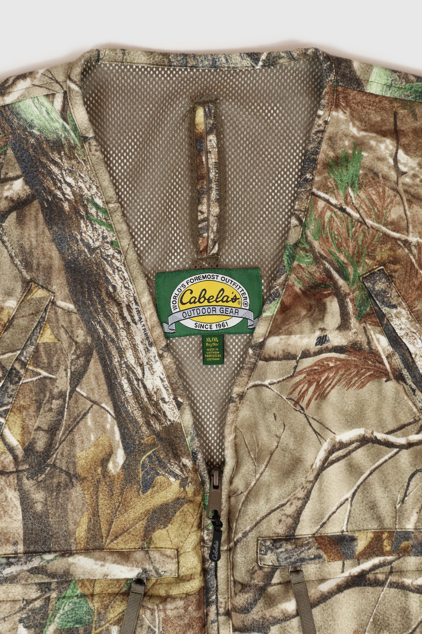 Vintage Cabela's Real Tree Camo Vest Image 3