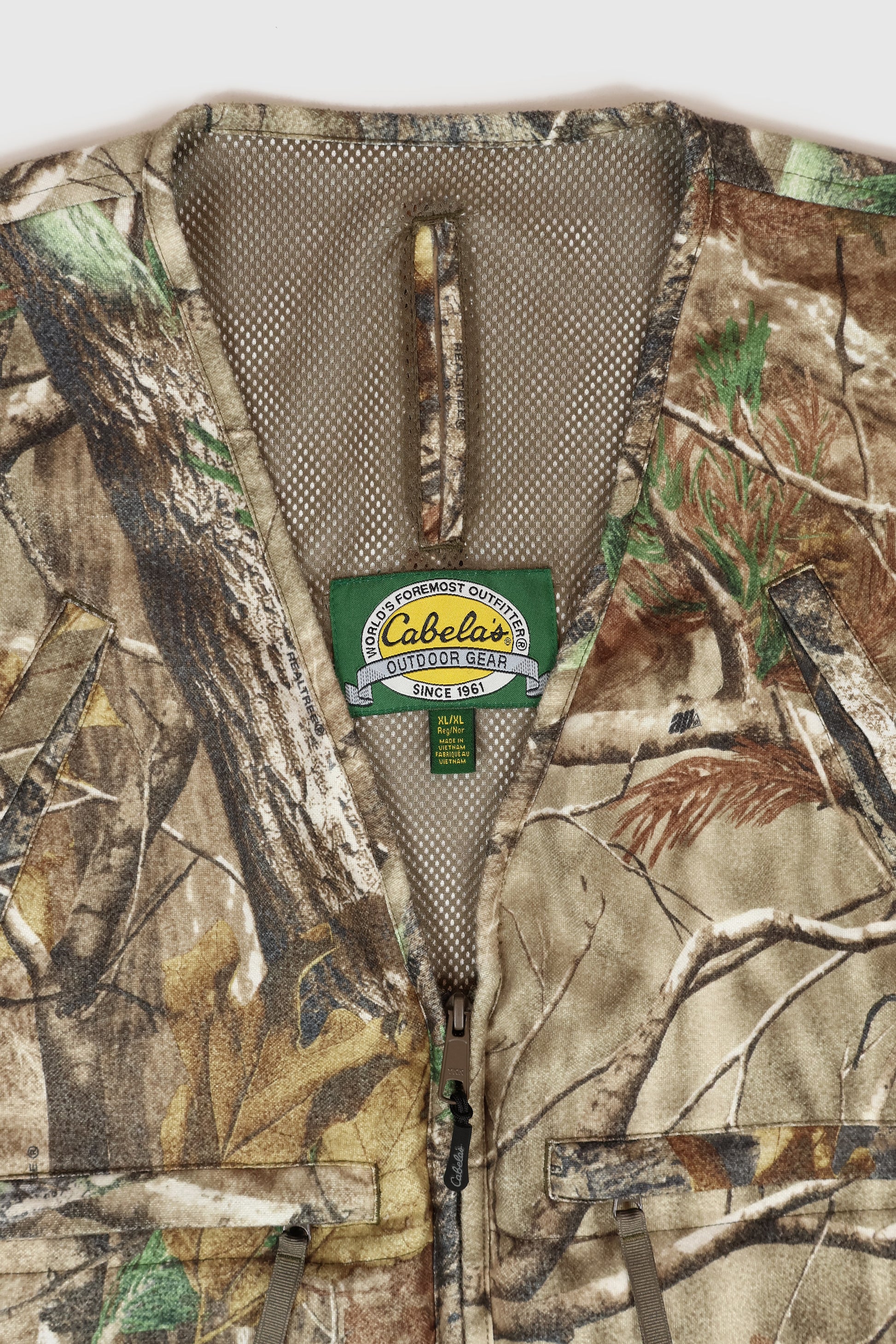 Vintage Cabela's Real Tree Camo Vest Image 3
