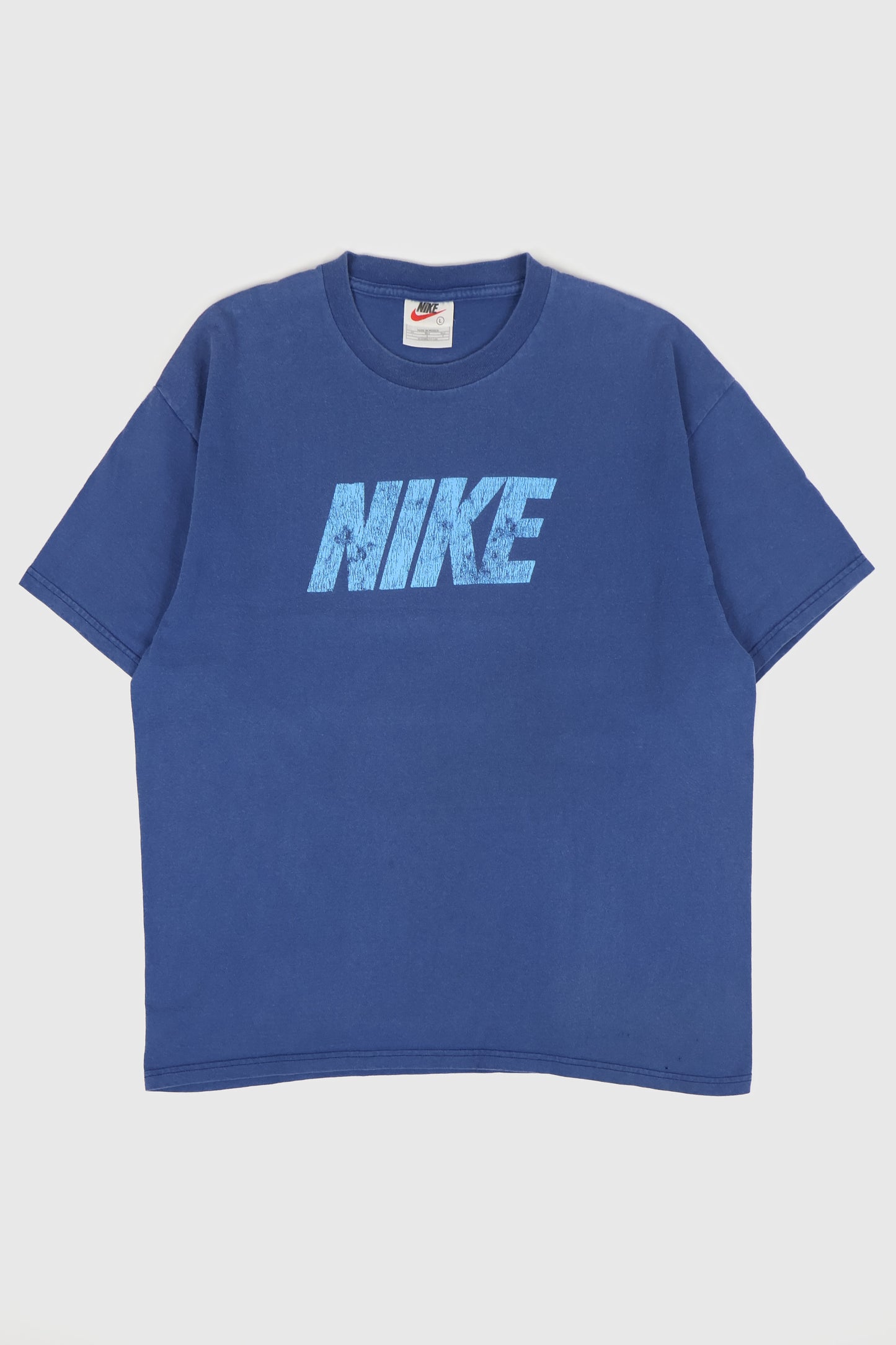 Vintage Nike Tee Image 0