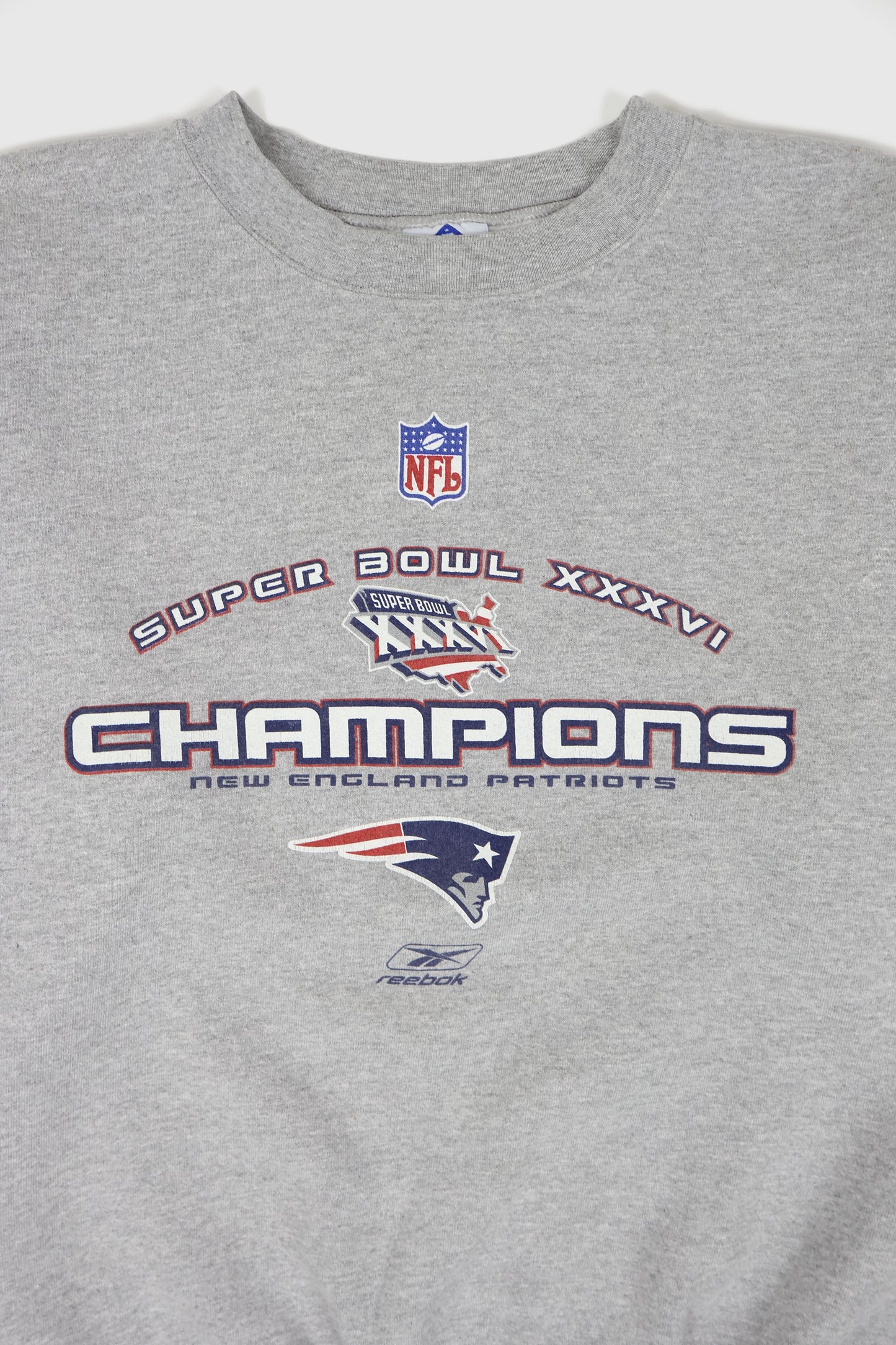 Vintage New England Patriots Super Bowl XXXVI Champions Crewneck