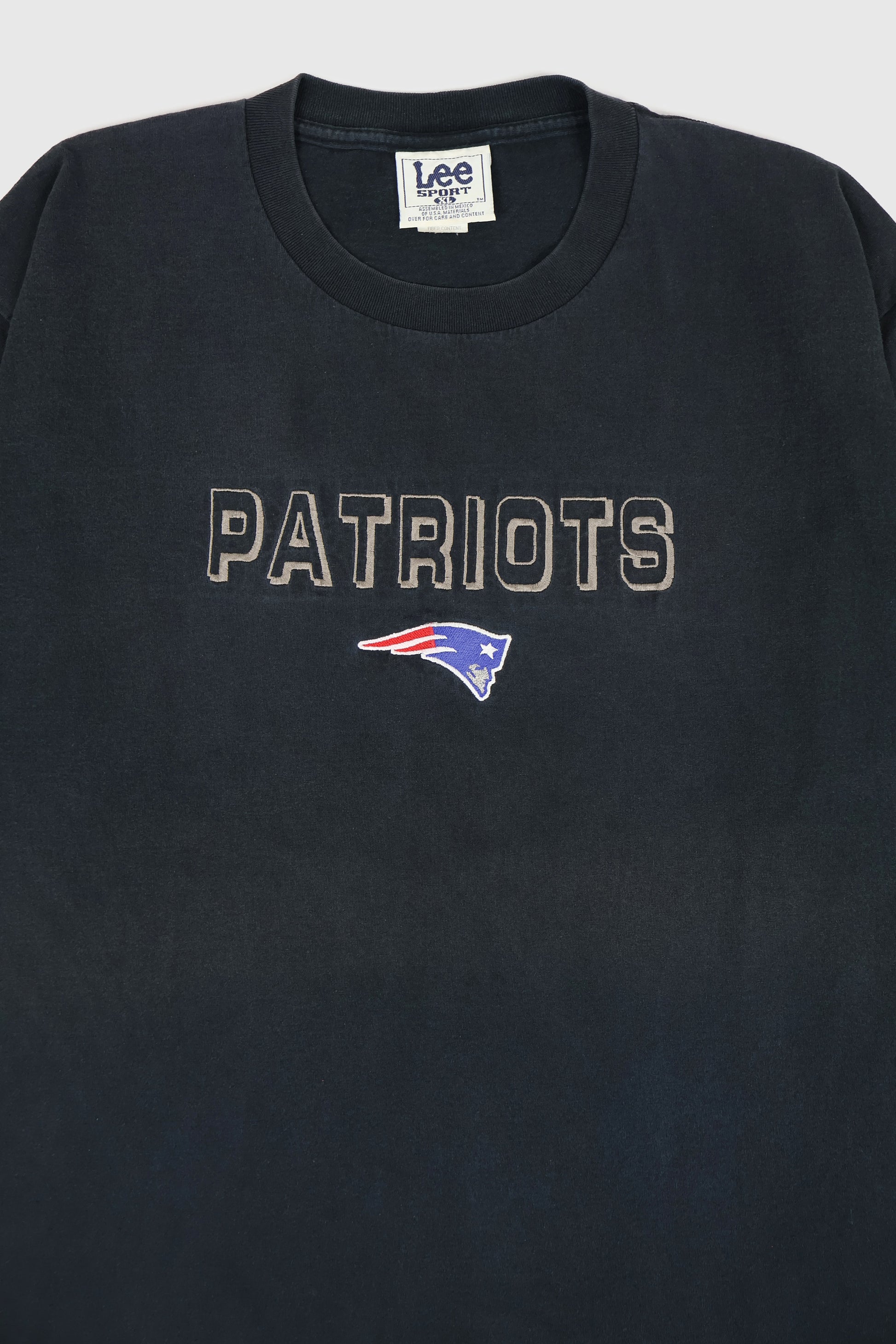 Vintage New England Patriots Embroidered Tee Image 1