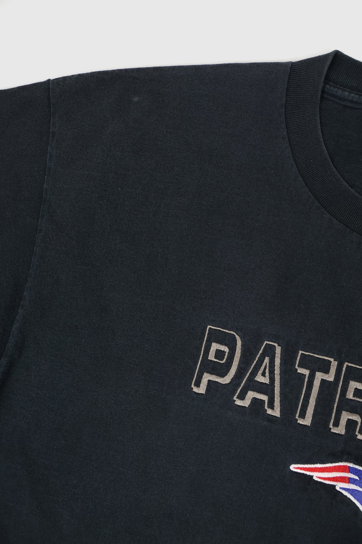 Vintage New England Patriots Embroidered Tee Image 3