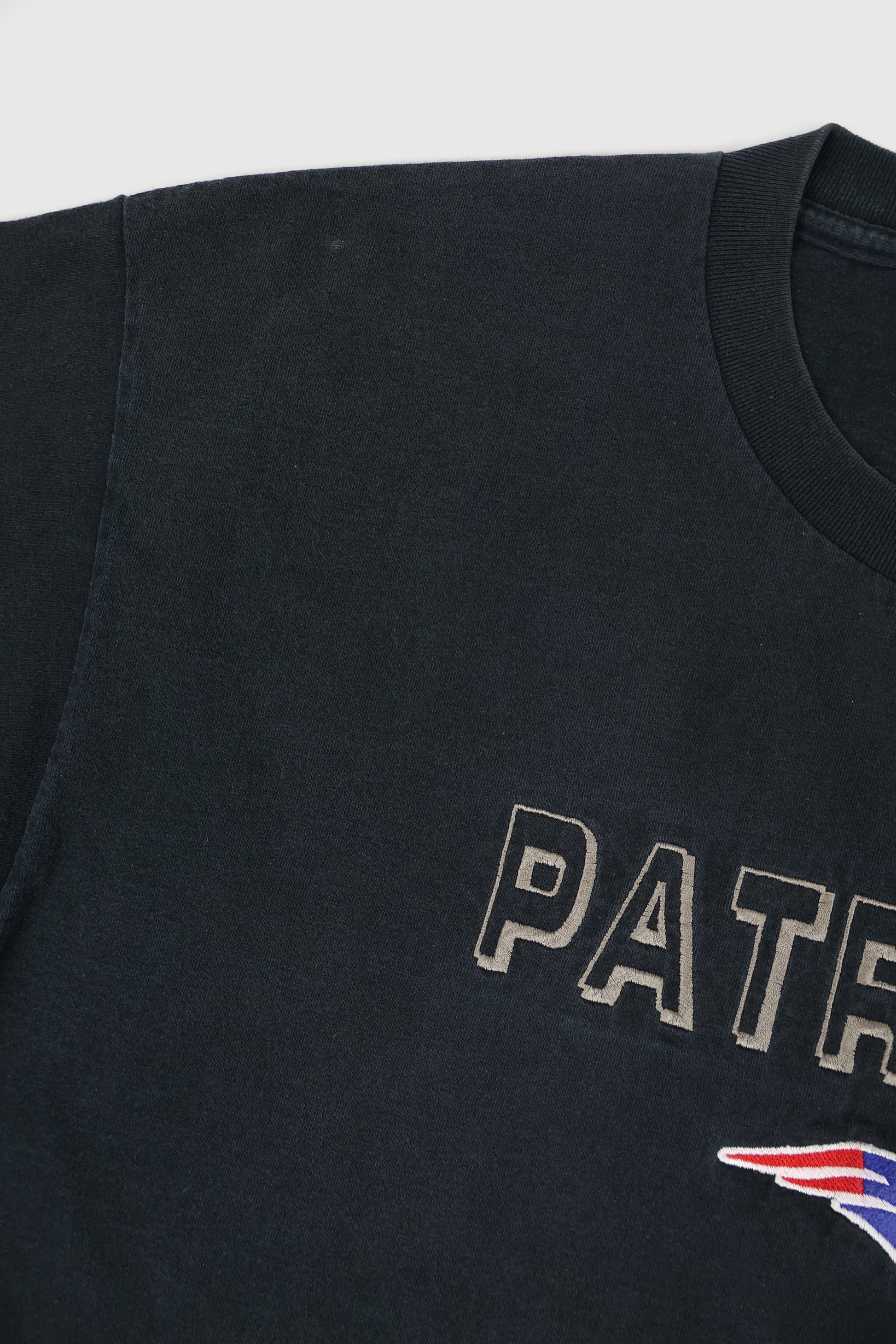 Vintage New England Patriots Embroidered Tee Image 3